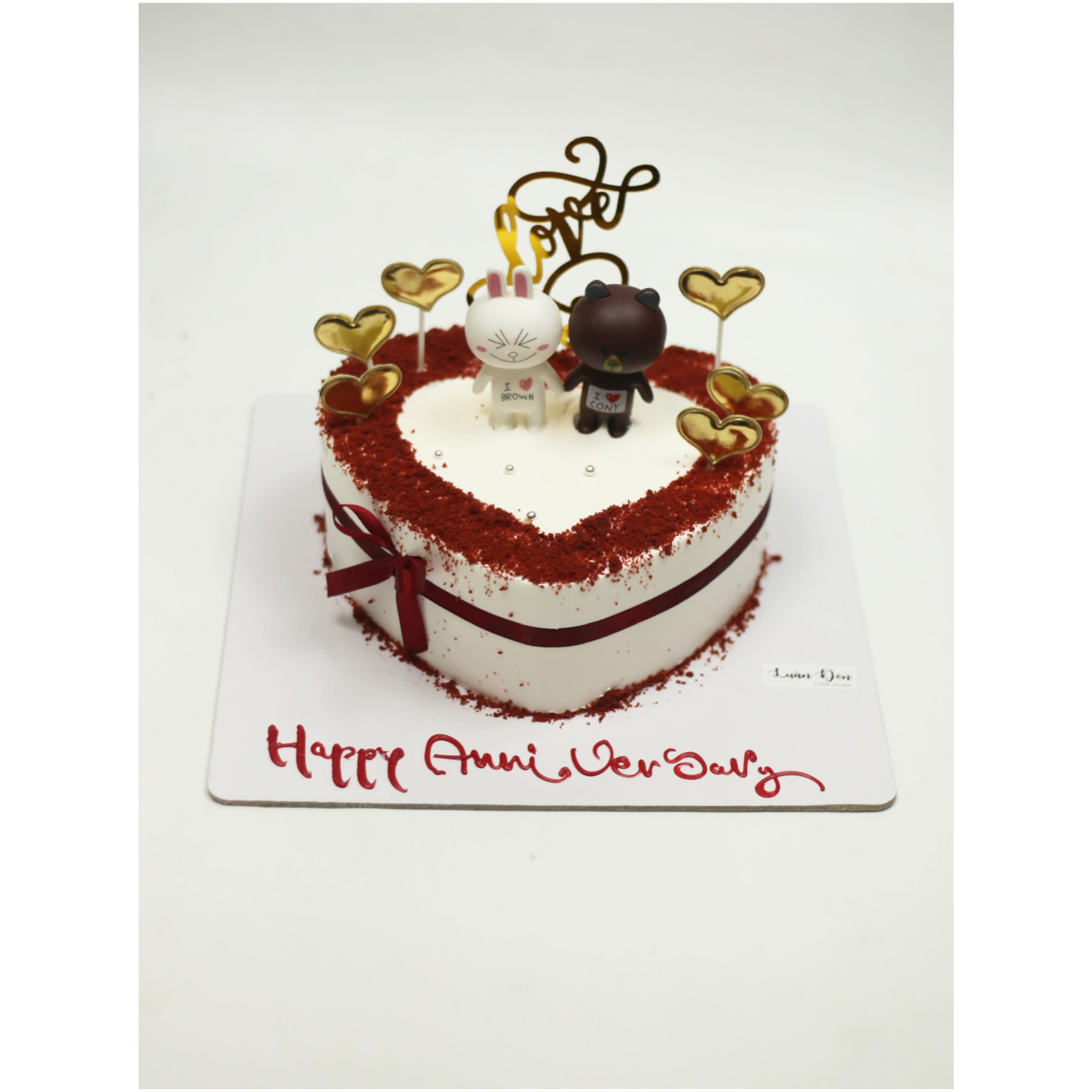 Bánh trái tim kỉ niệm cặp đôi Brown Cony