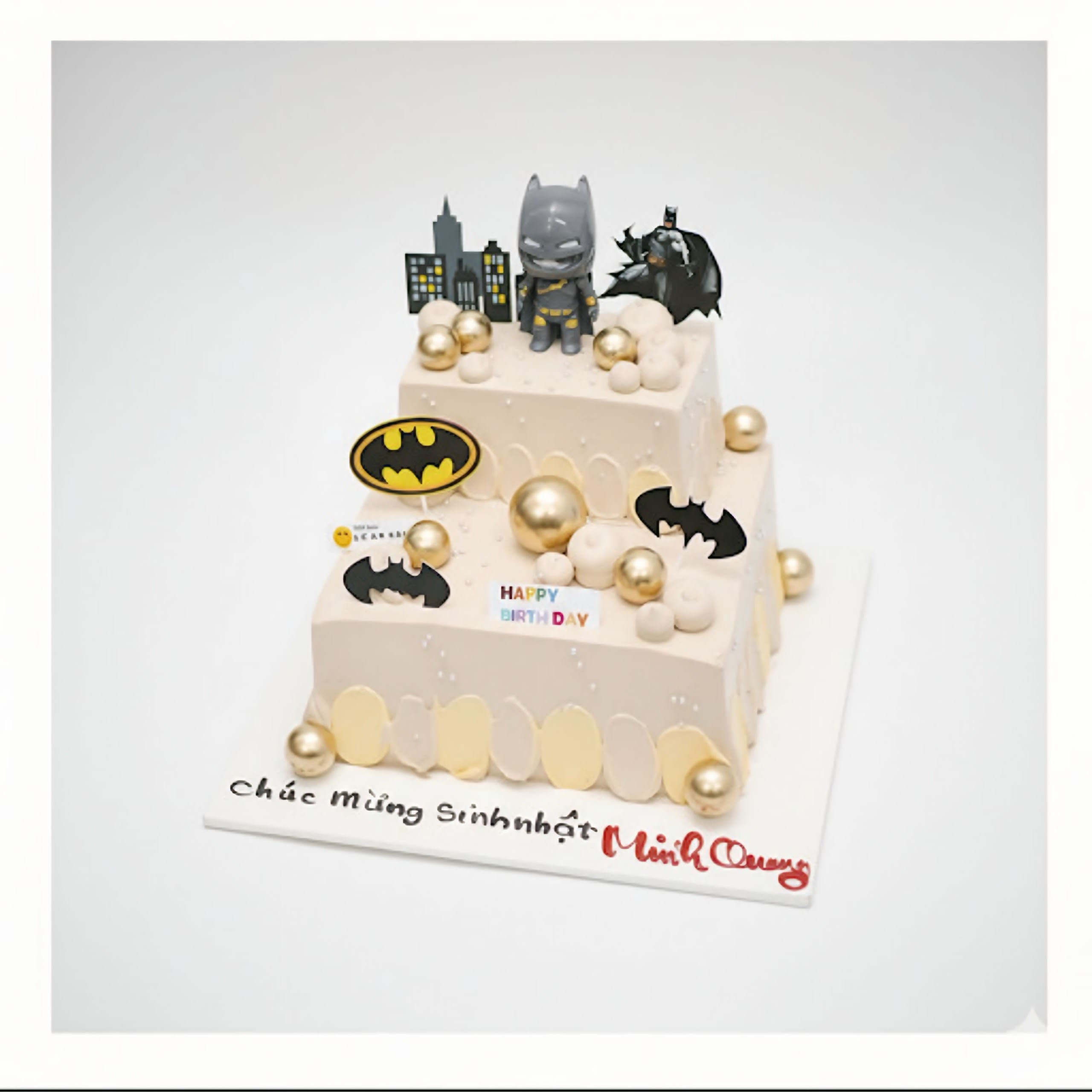 Bánh kem Batman hai tầng vuông hiện đại