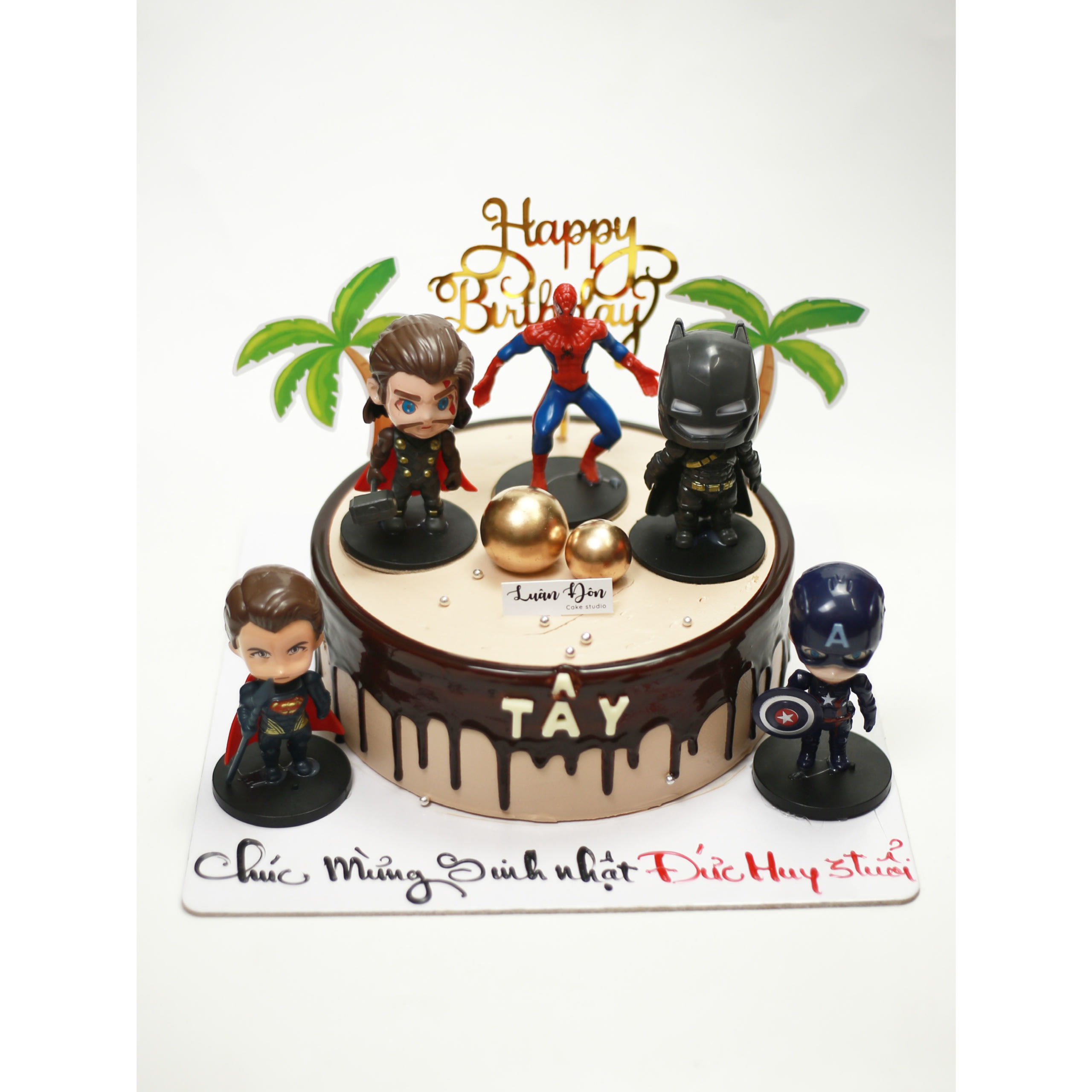 Bánh kem siêu anh hùng Avengers đa nhân vật