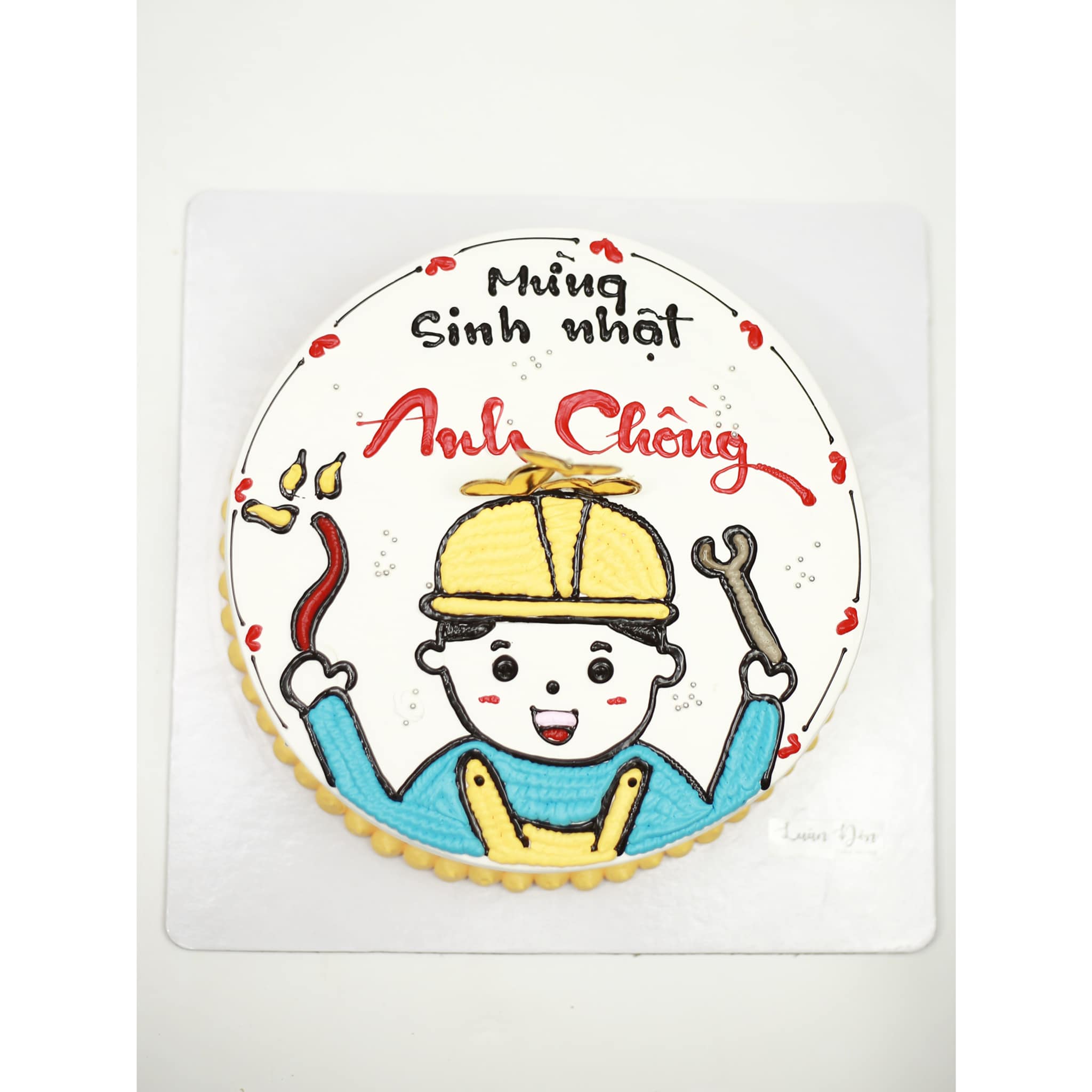 Bánh kem vẽ hình kỹ sư công trình