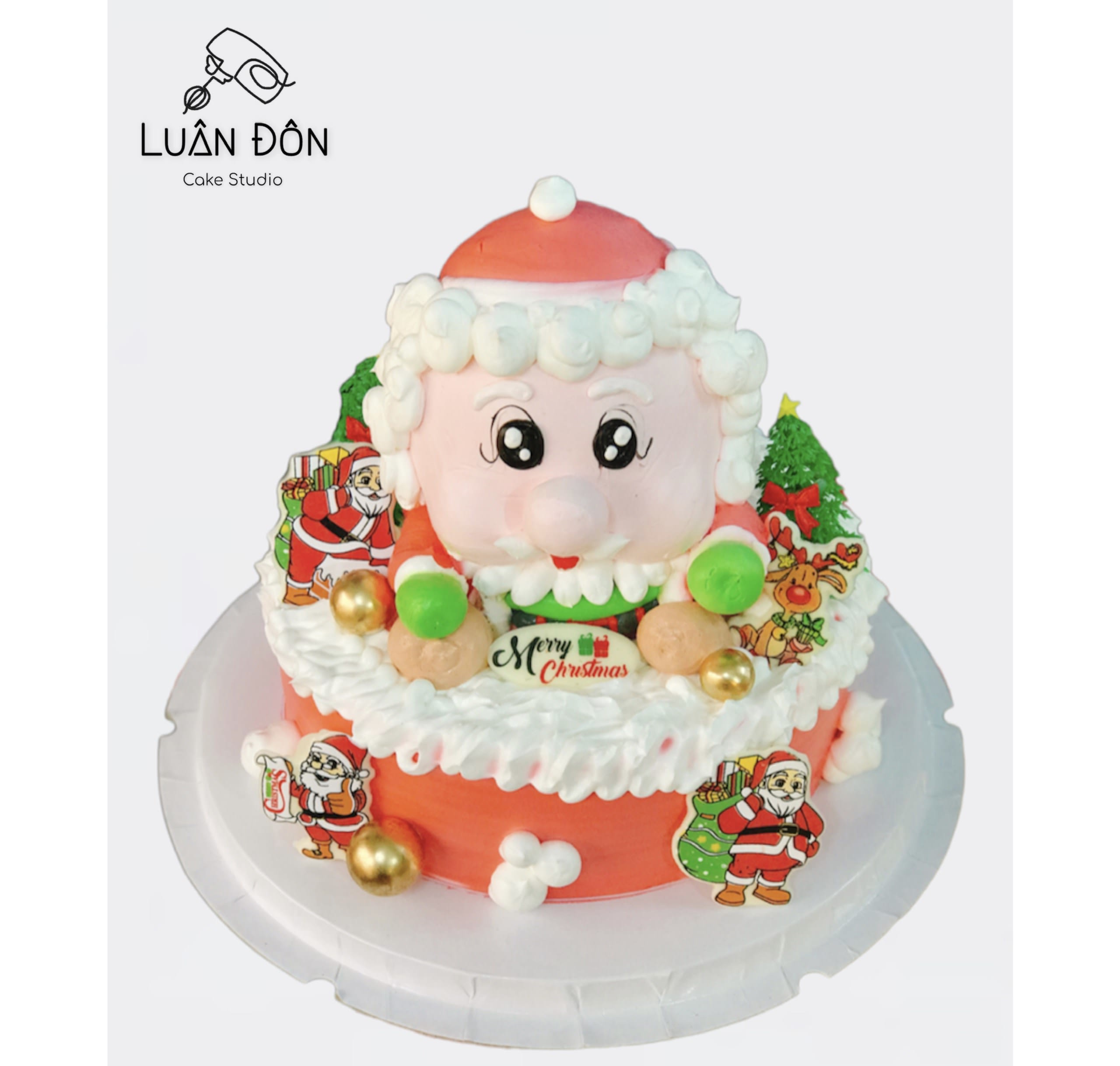 Bánh kem hình ông già Noel tươi cười
