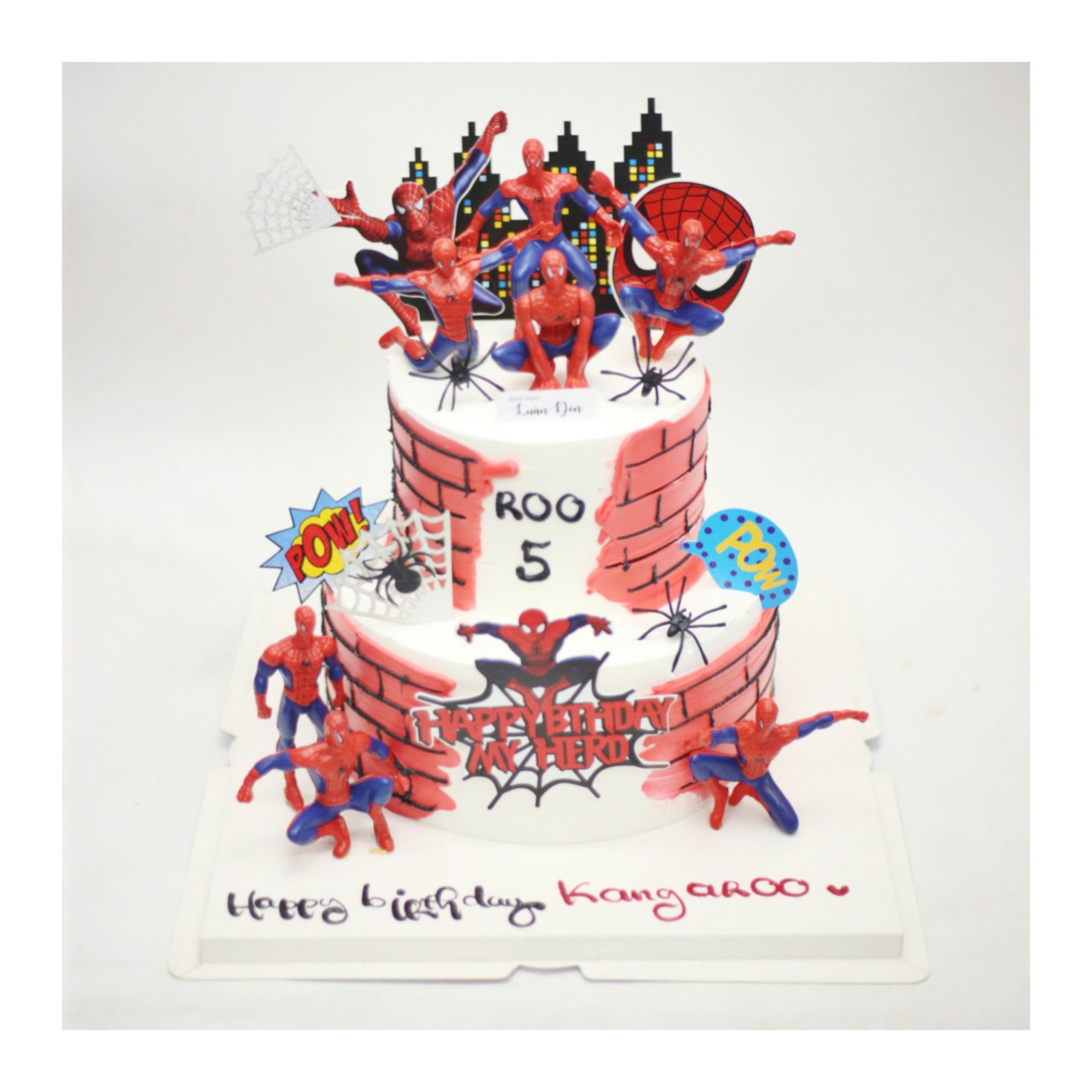 Bánh kem Spider-Man hai tầng đỏ xanh