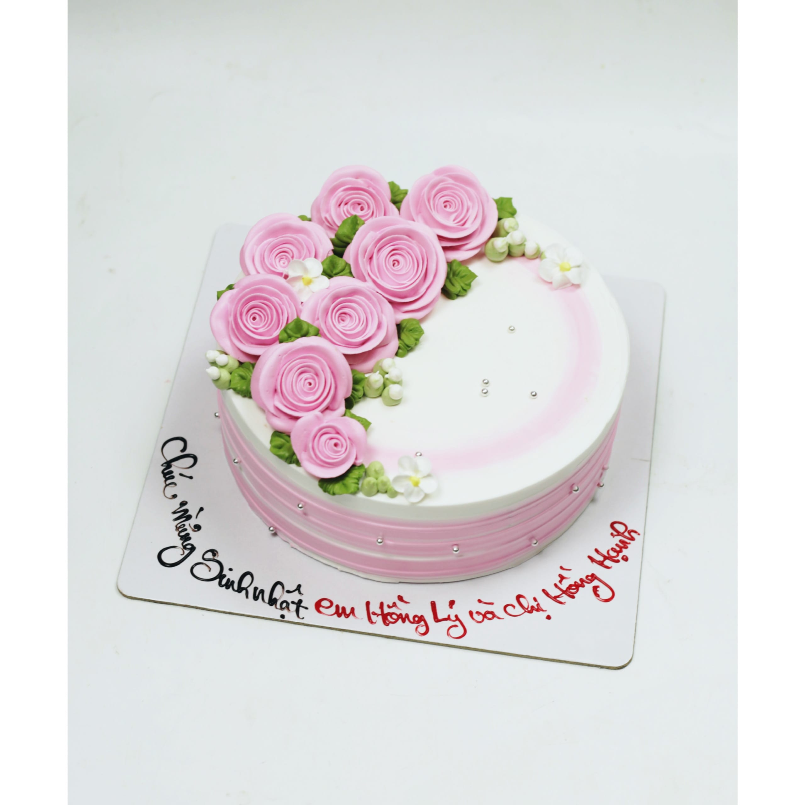Bánh kem hoa hồng hồng pastel ngọt ngào