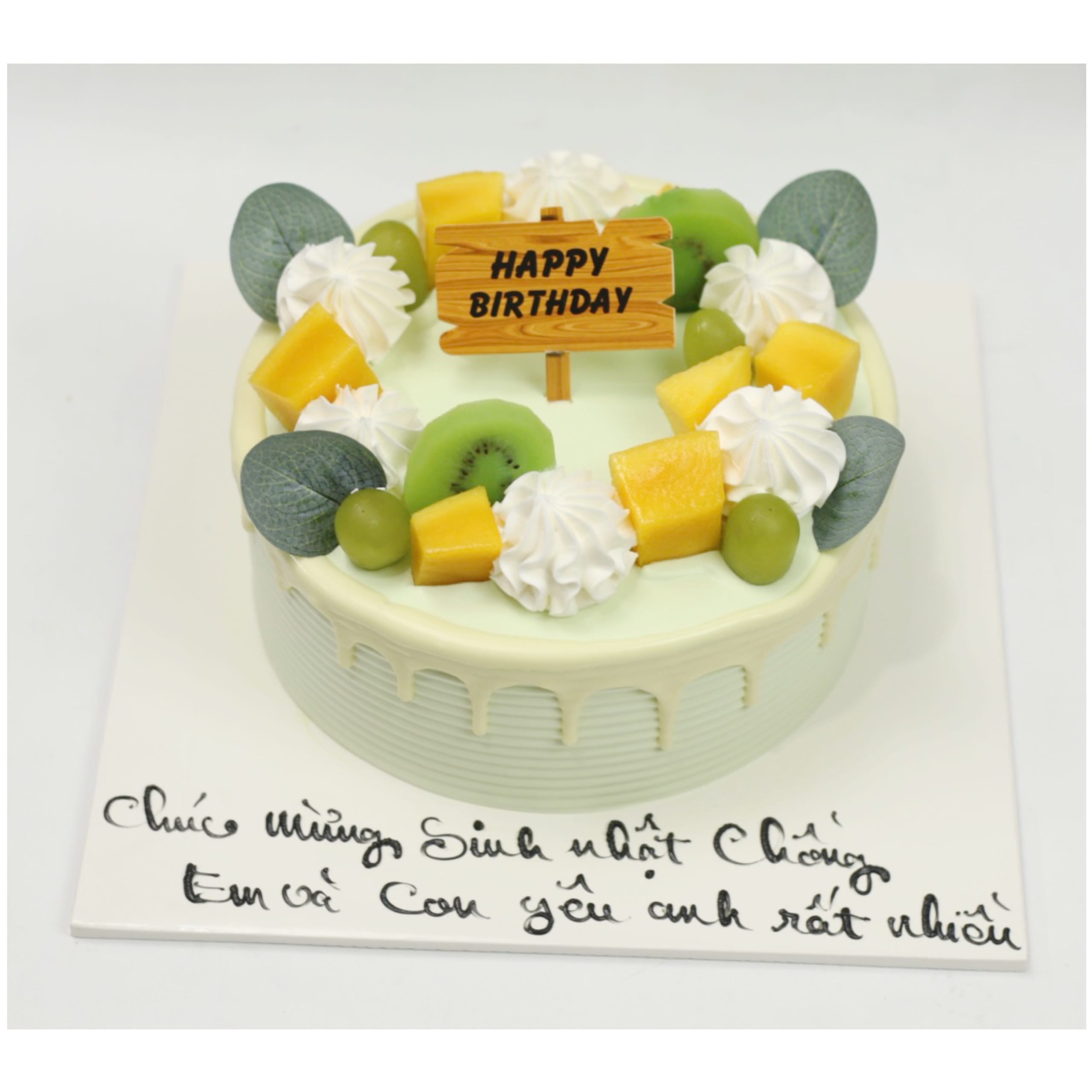 Bánh kem cốt kem bơ trái cây tươi