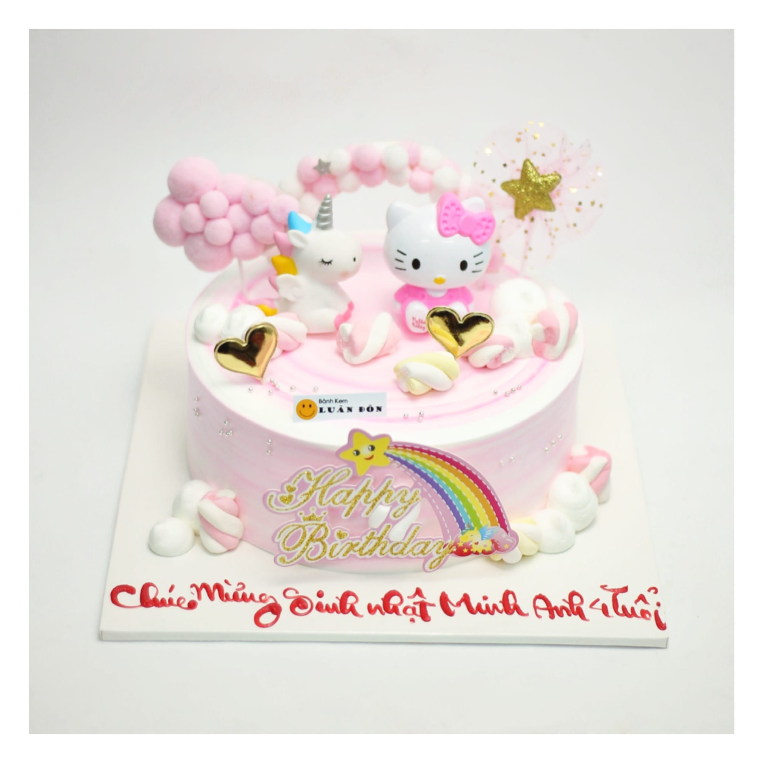 Bánh kem Hello Kitty và kỳ lân mộng mơ