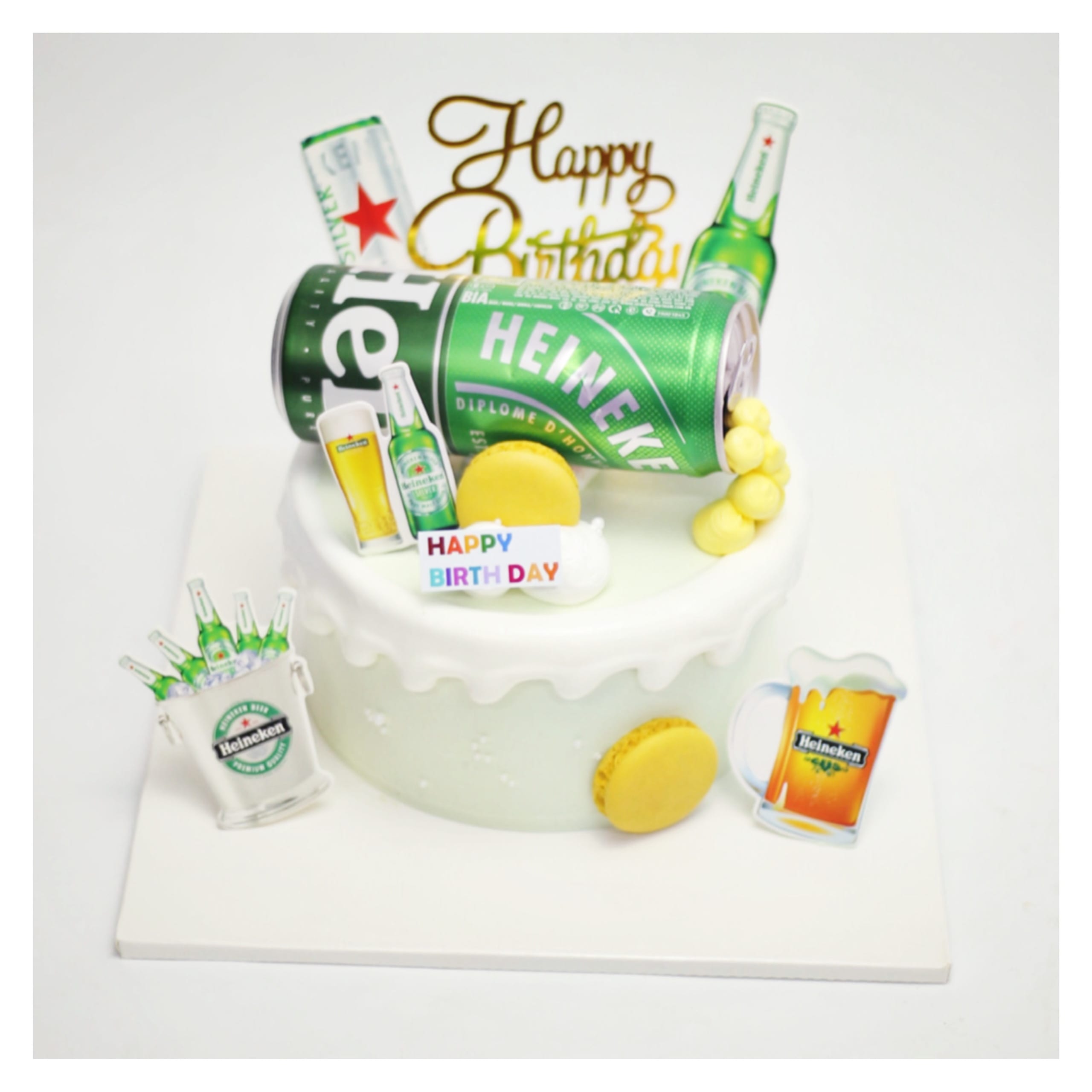 Bánh kem Heineken xanh độc đáo