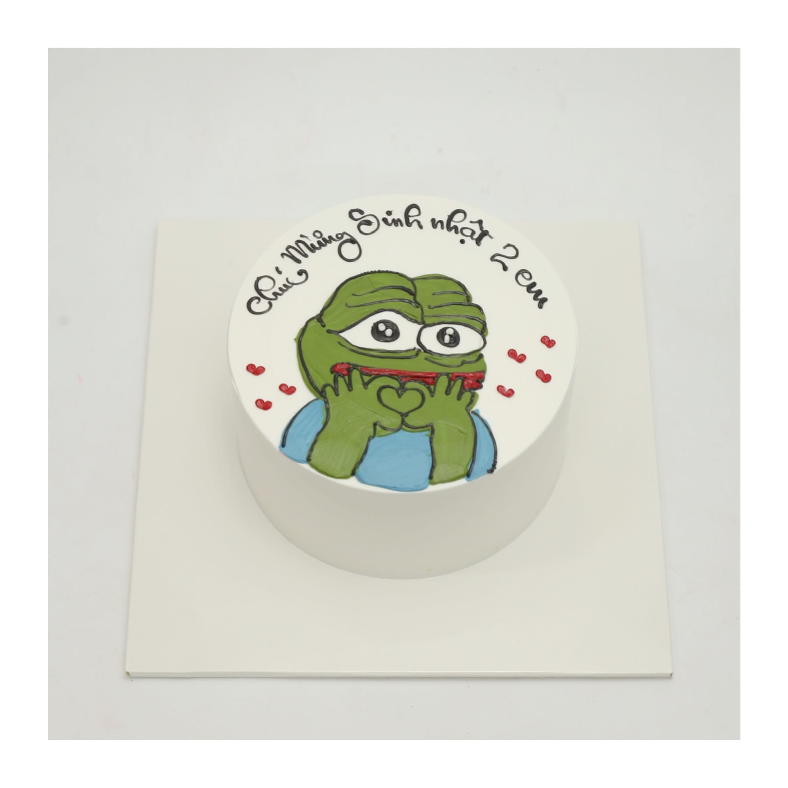 Bánh kem ếch xanh Pepe tạo hình trái tim