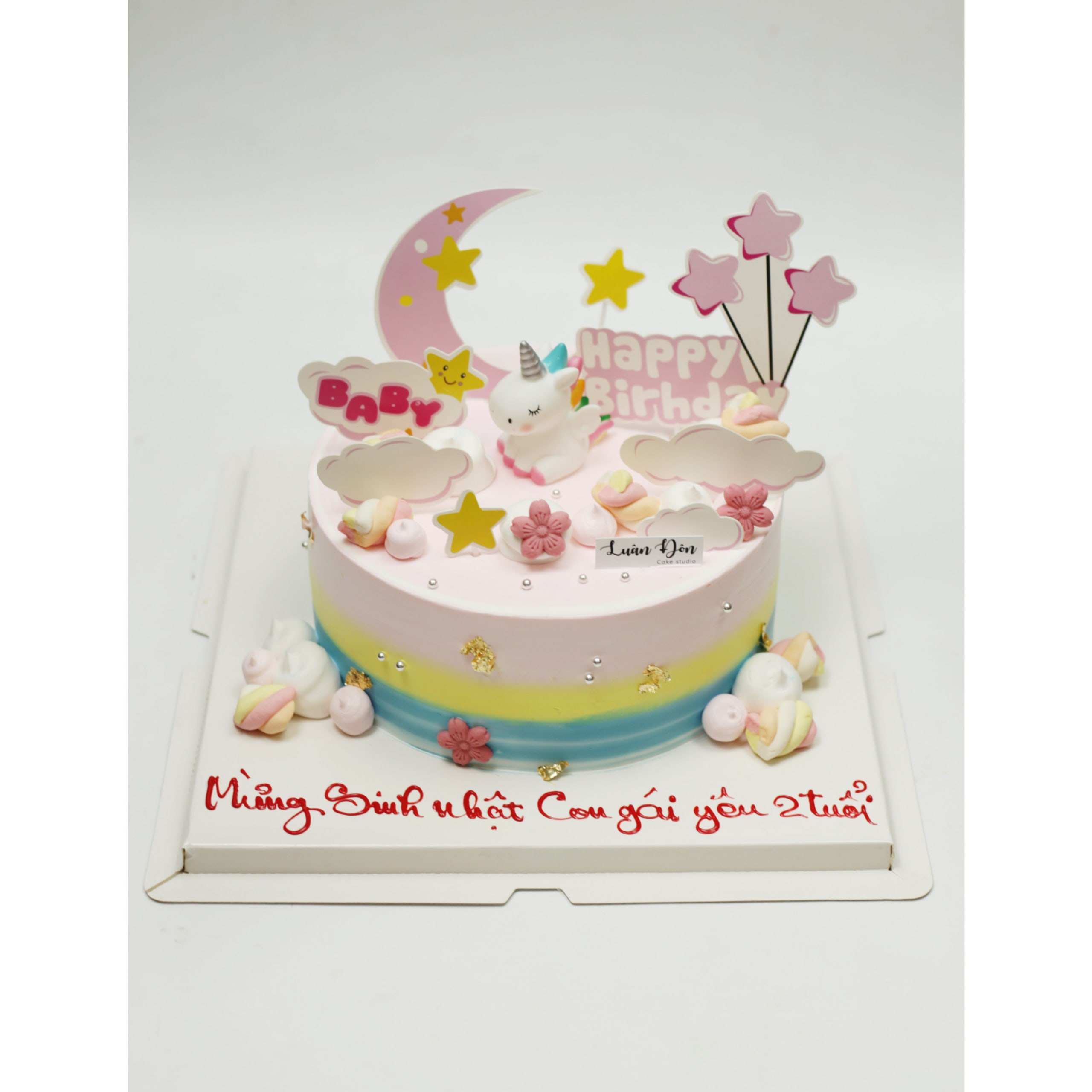 Bánh kem kỳ lân hồng pastel cho bé gái