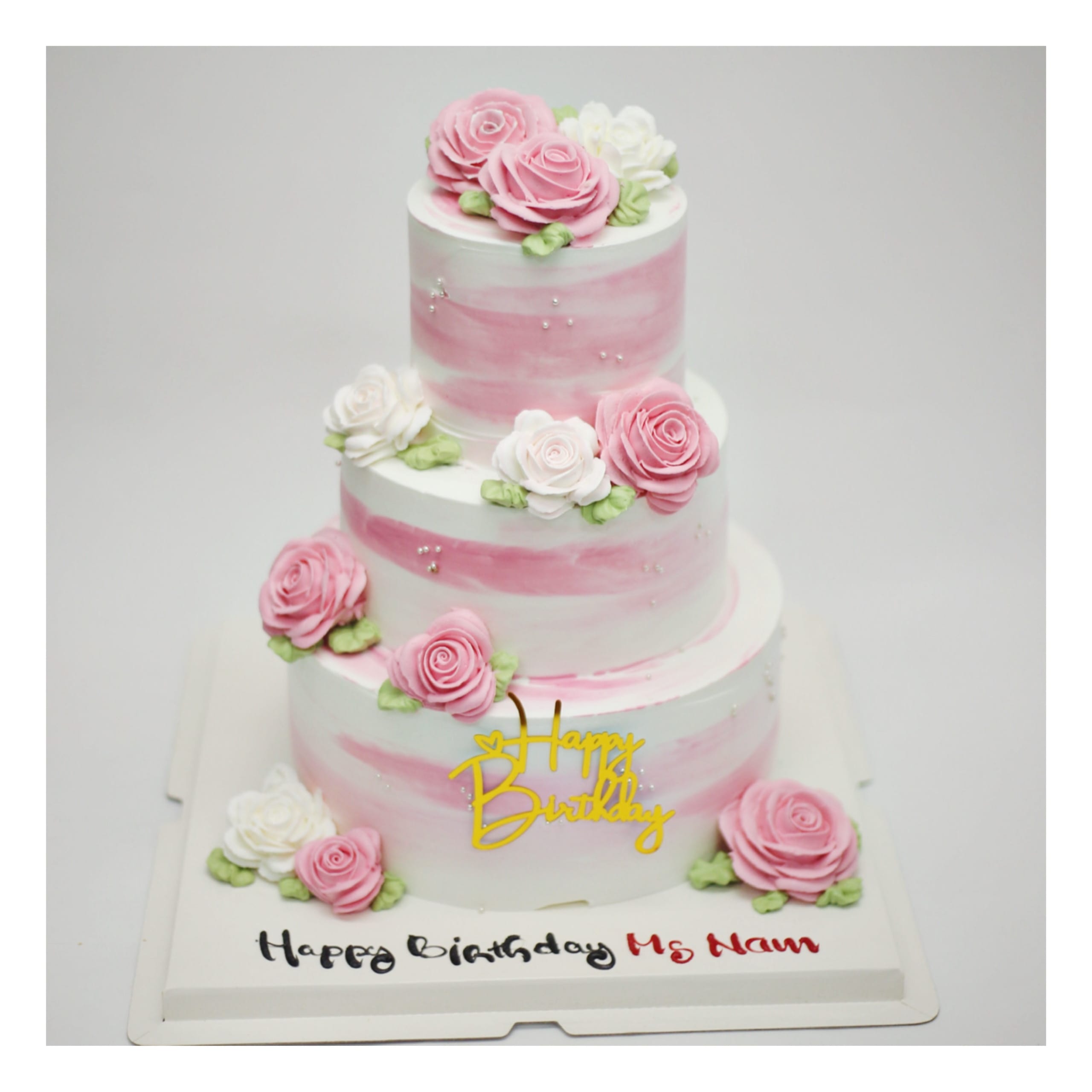 Bánh kem ba tầng hồng ombre trang trí hoa