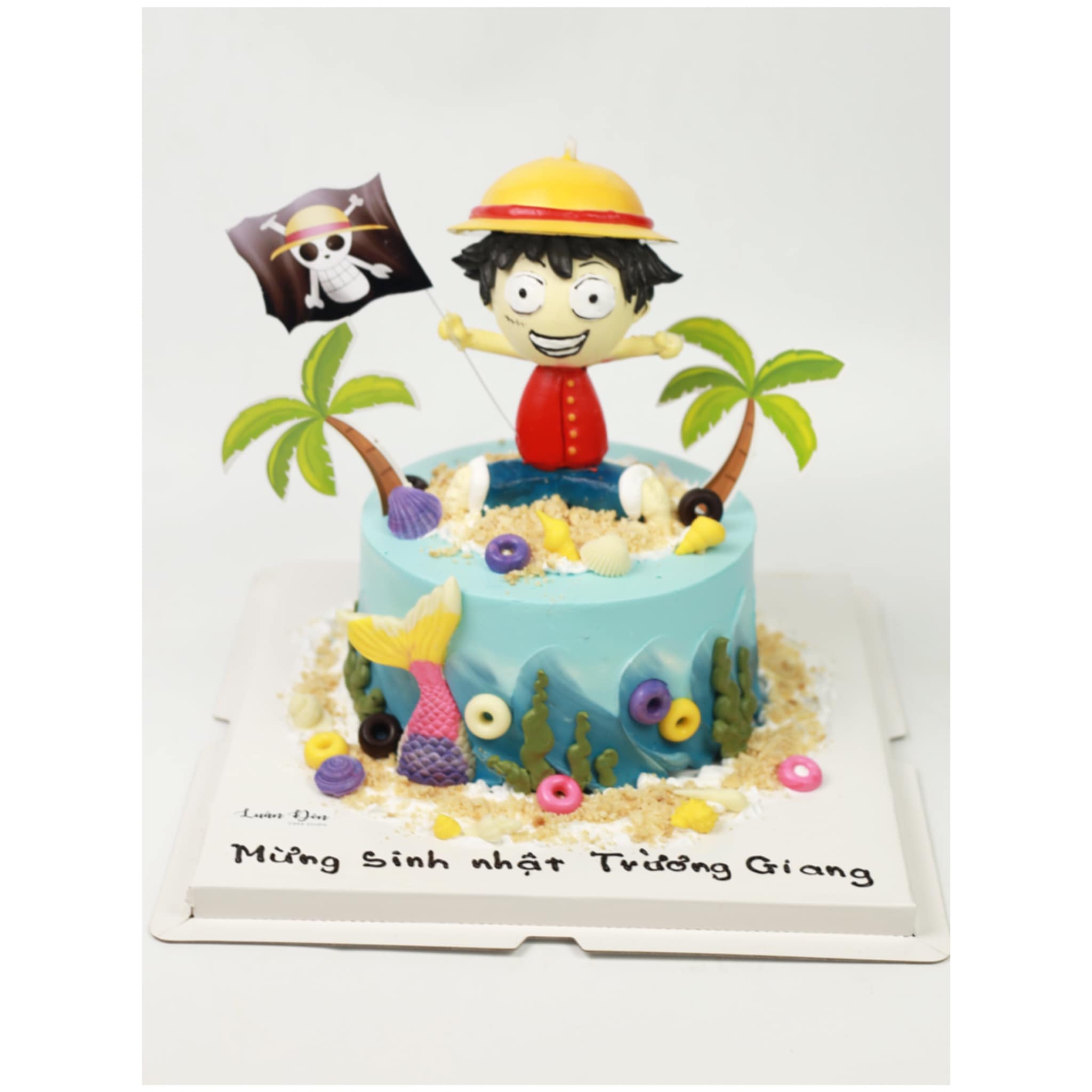 Bánh kem One Piece Luffy trên đảo biển