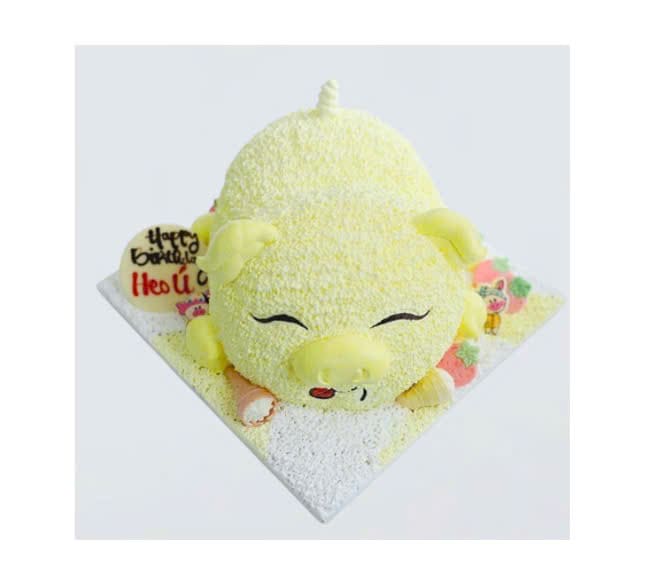 Bánh kem tạo hình heo con vàng rực rỡ
