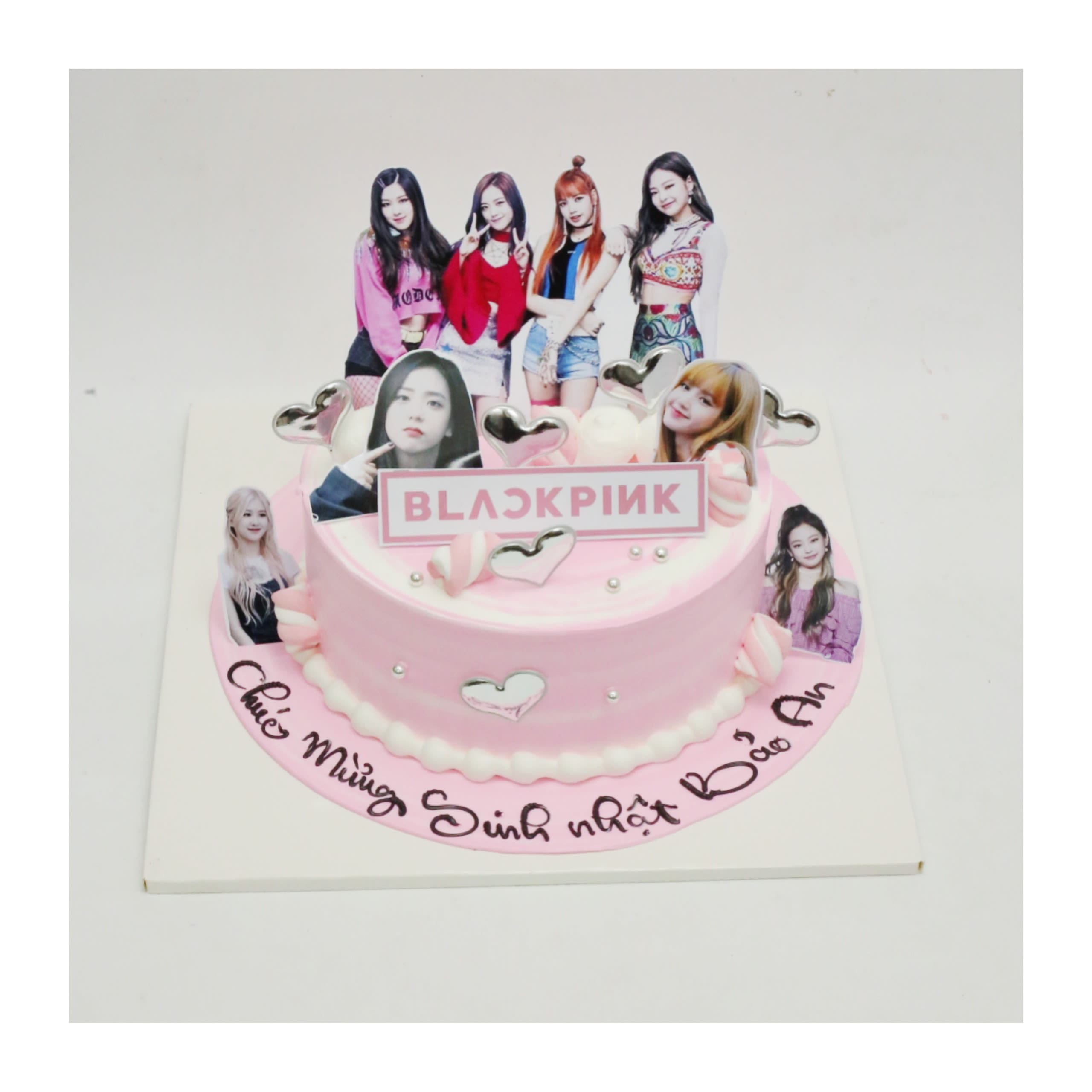 Bánh kem hồng chủ đề nhóm nhạc BLACKPINK