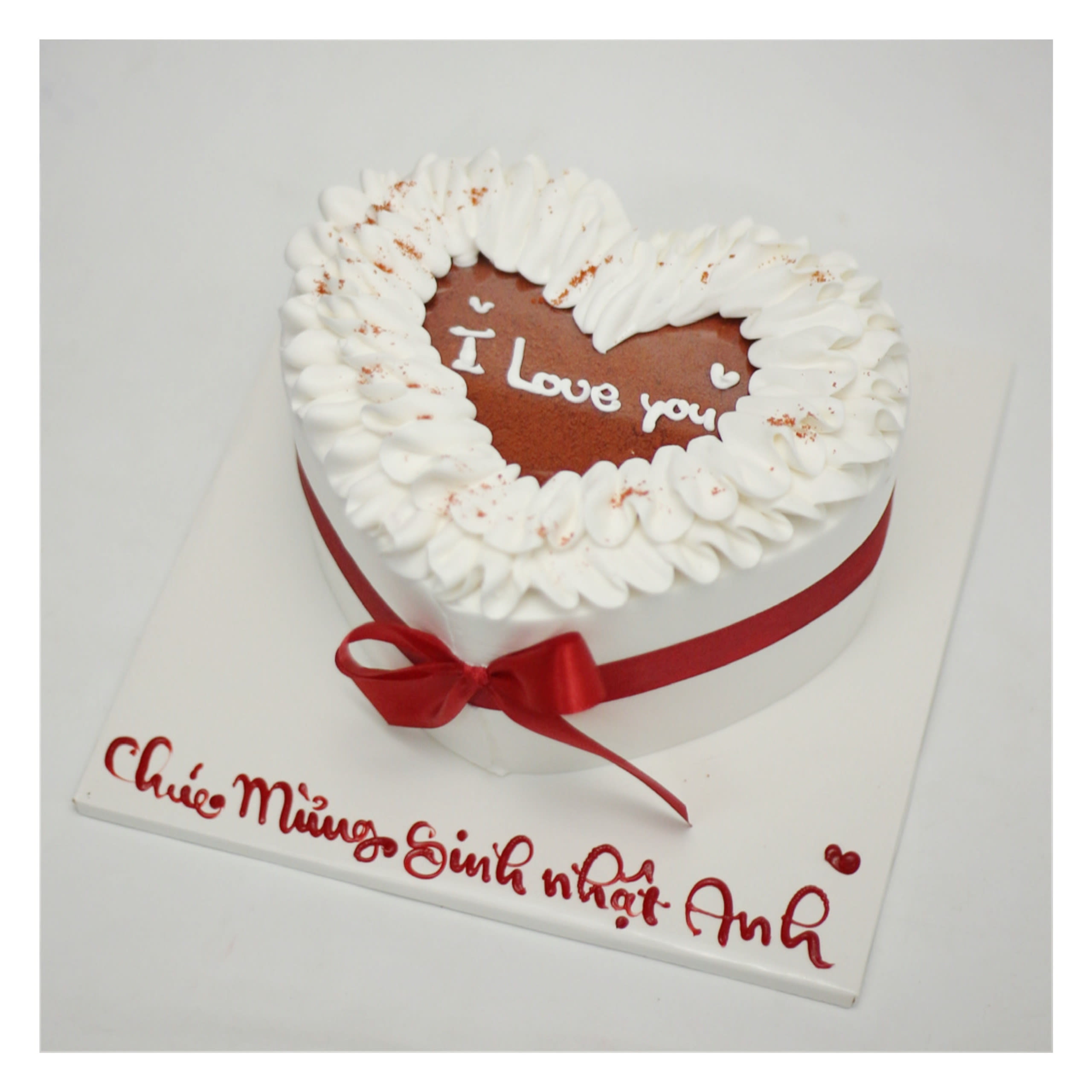 Bánh kem trái tim thắt nơ I Love You