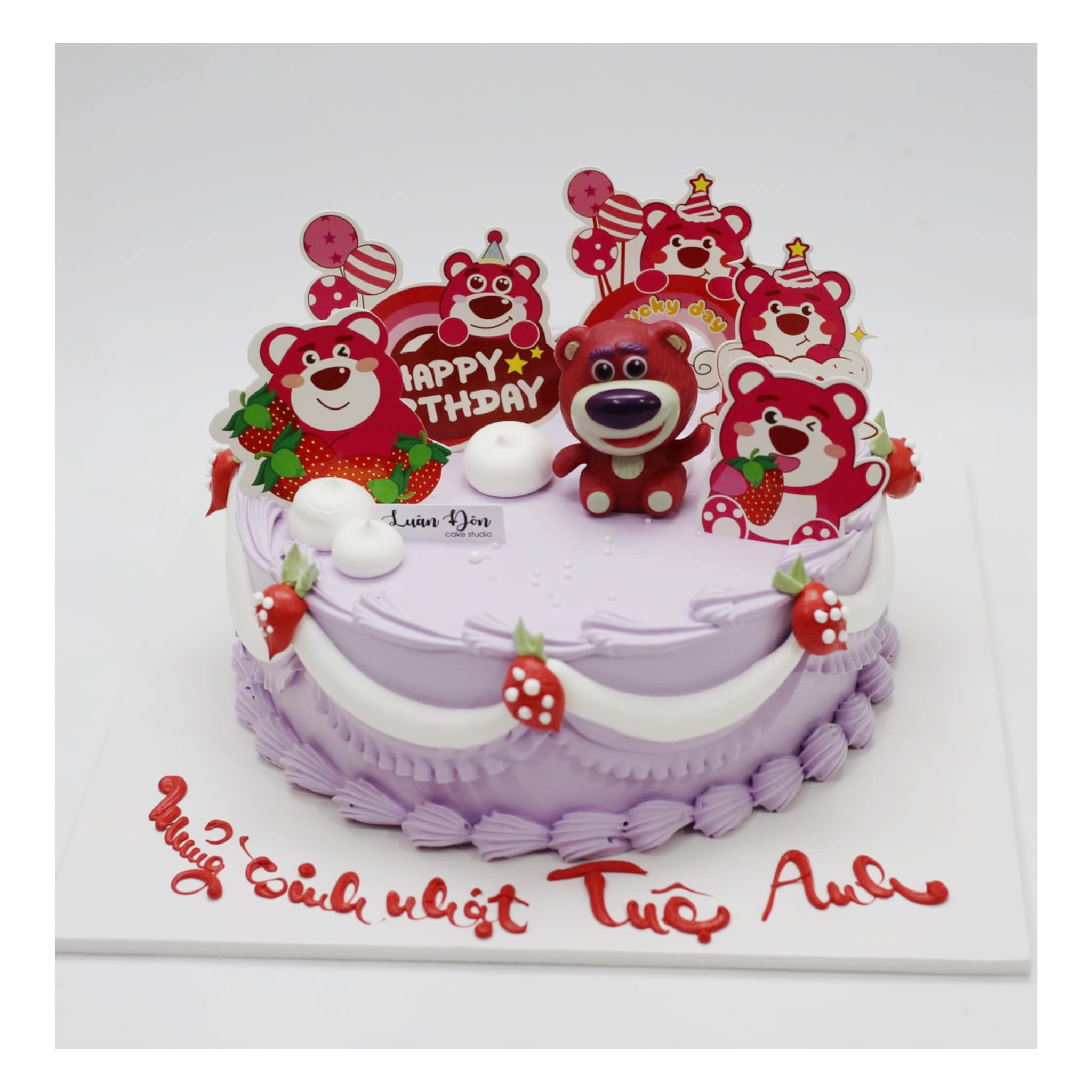 Bánh kem Gấu Dâu Lotso tím mộng mơ