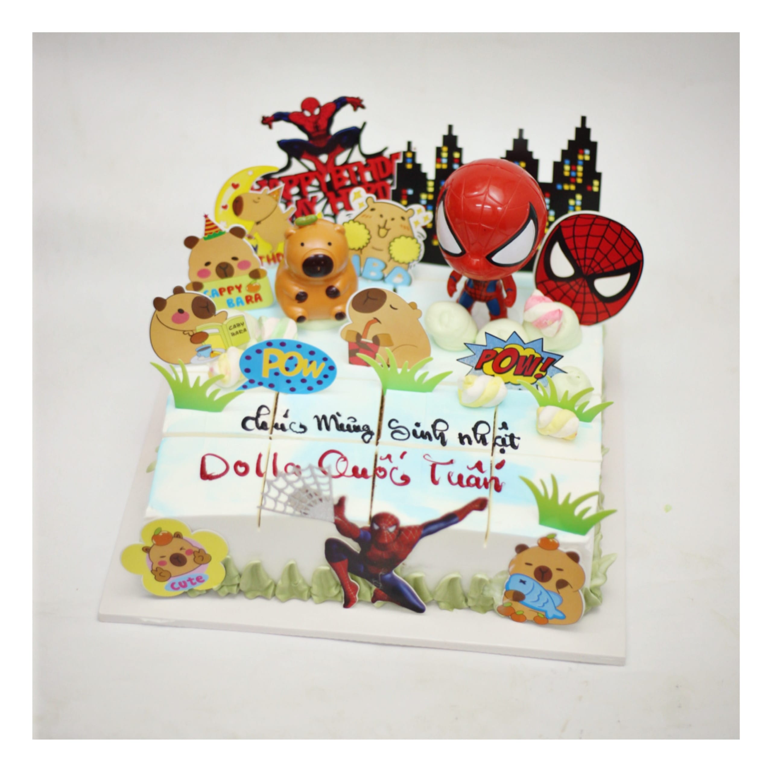 Bánh kem Capybara Spider-Man vui nhộn