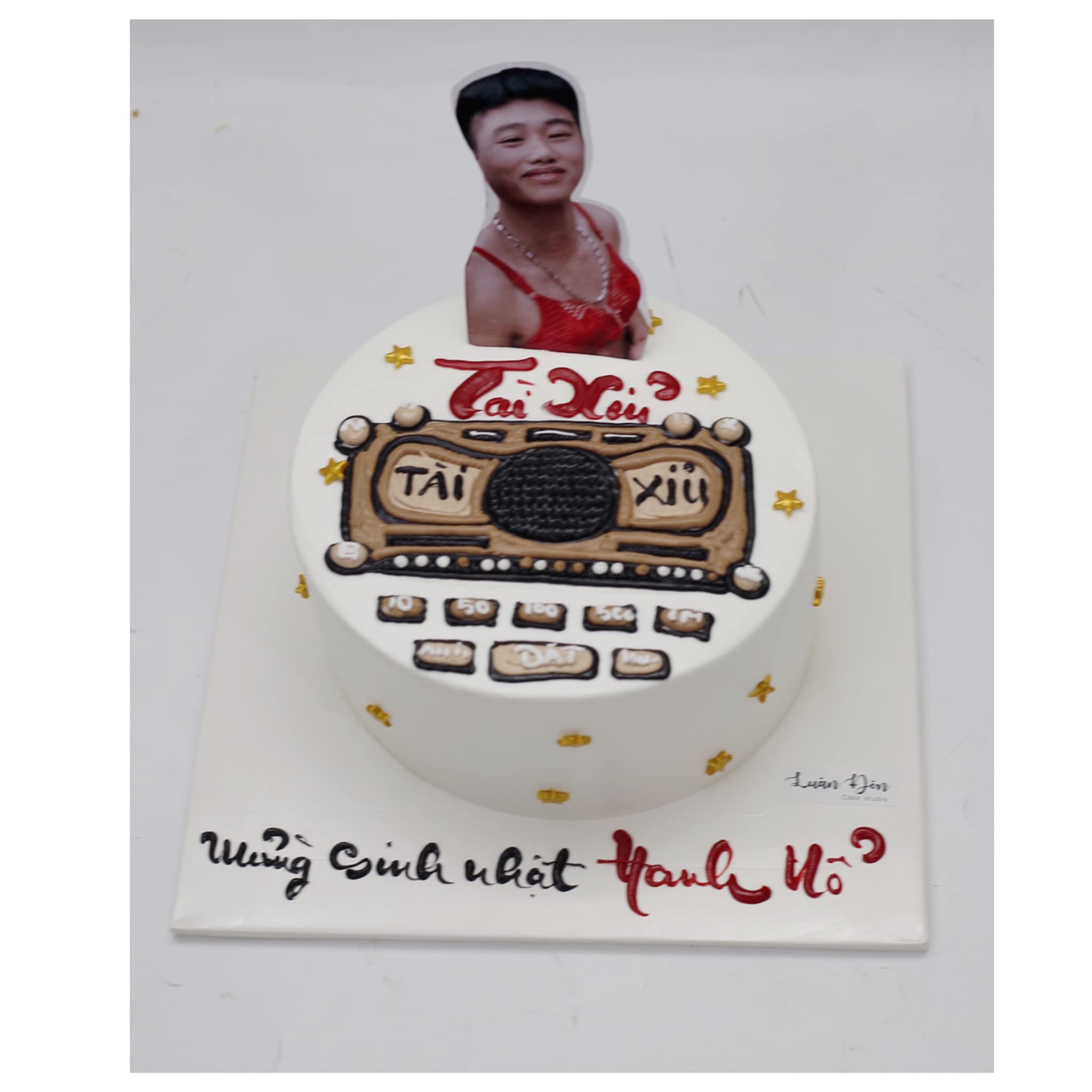 Bánh kem in hình hài hước độc đáo