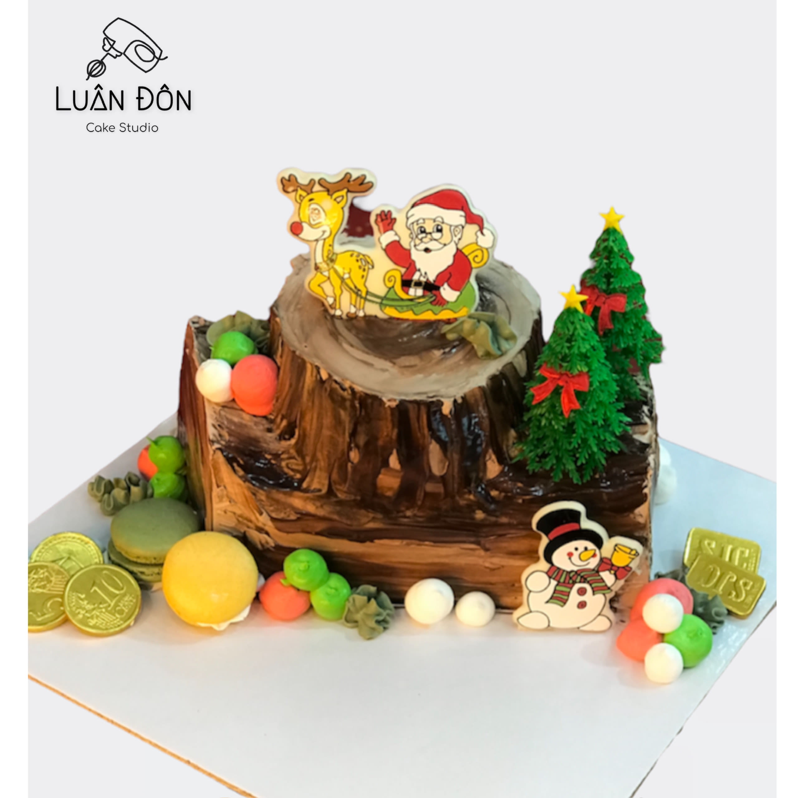 Bánh khúc cây Noel phối nhiều cây thông