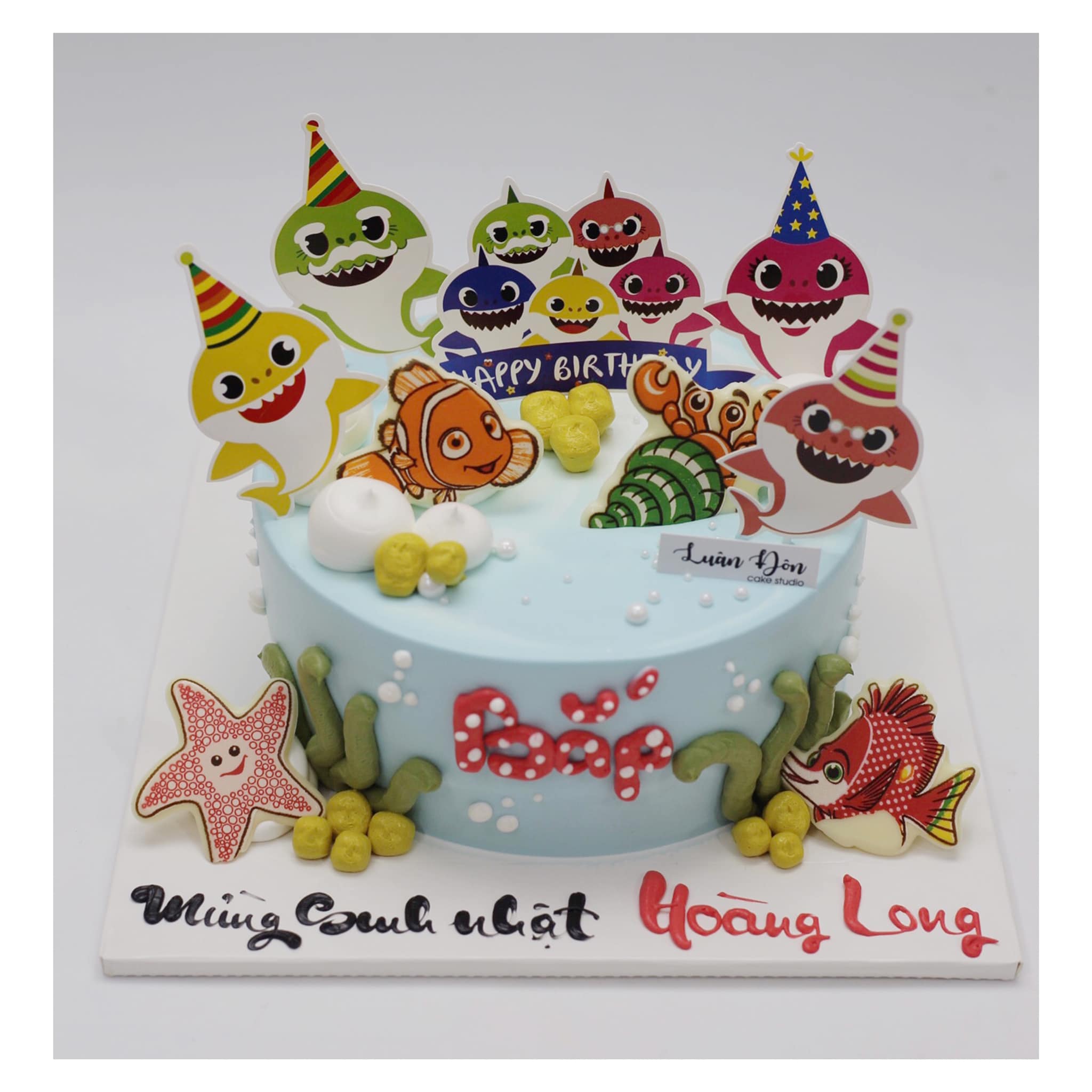 Bánh kem Baby Shark đại dương xanh lơ