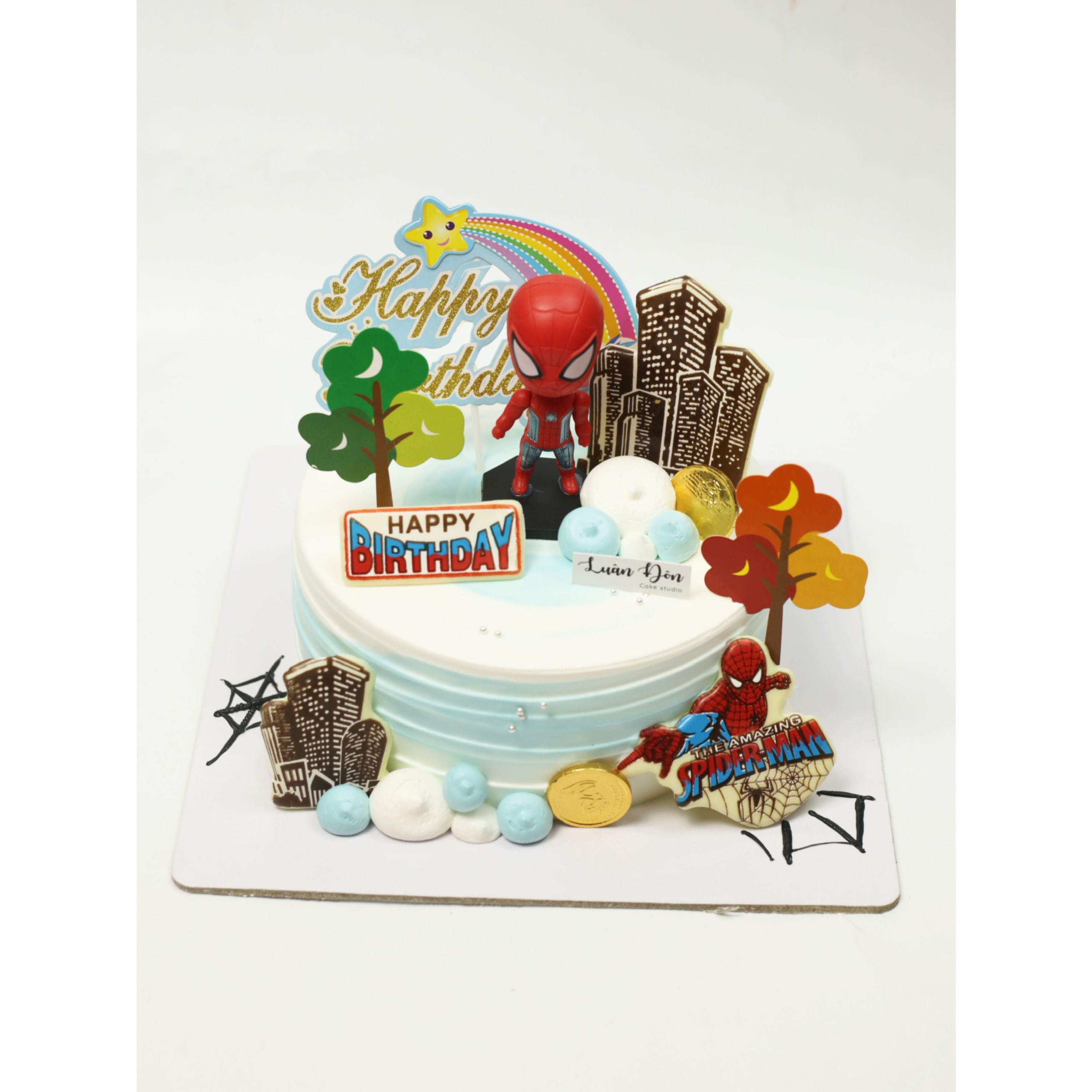 Bánh kem siêu anh hùng Spider-Man ấn tượng