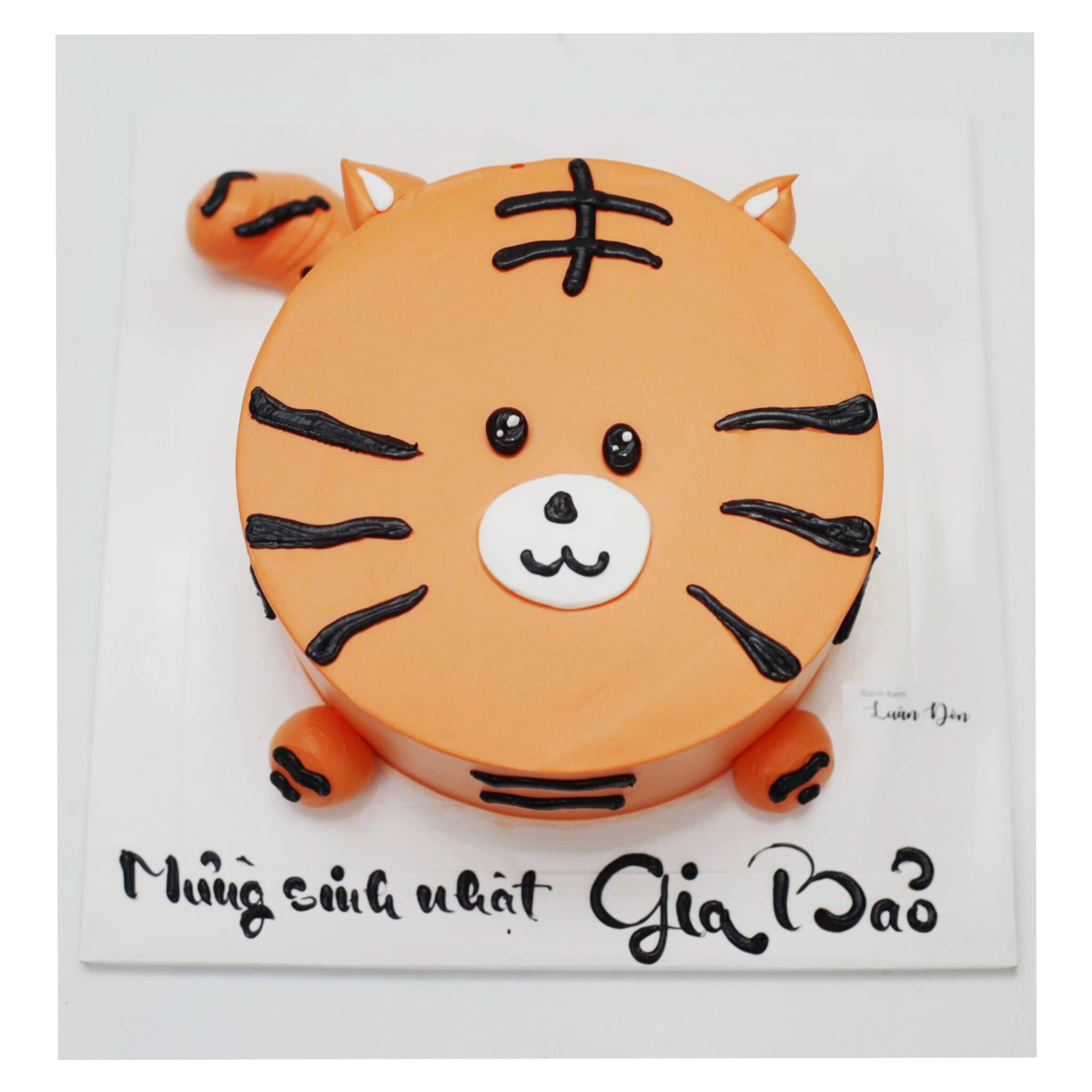 Bánh kem tạo hình mặt hổ vàng Gia Bảo