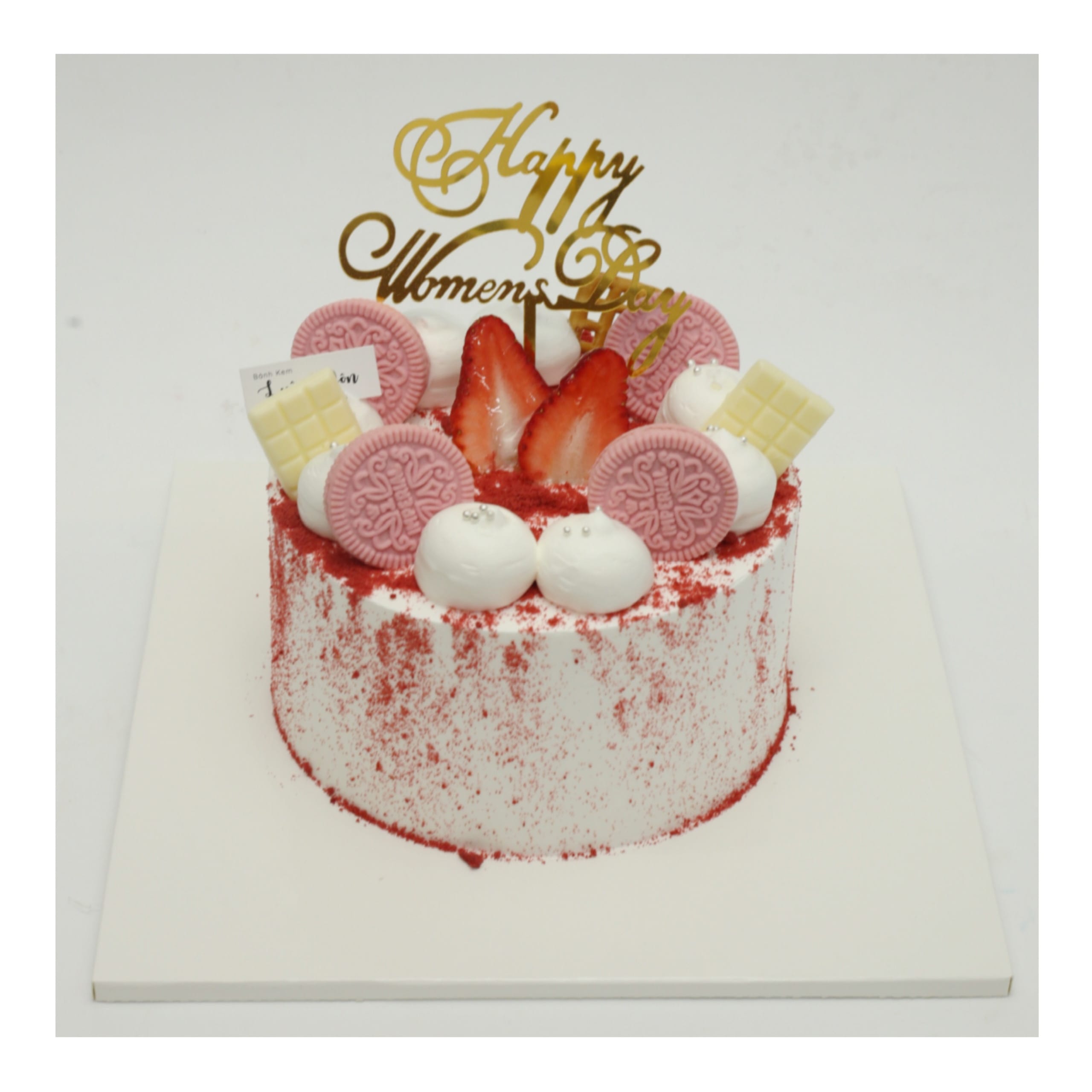Bánh kem Red Velvet dâu tây xinh xắn