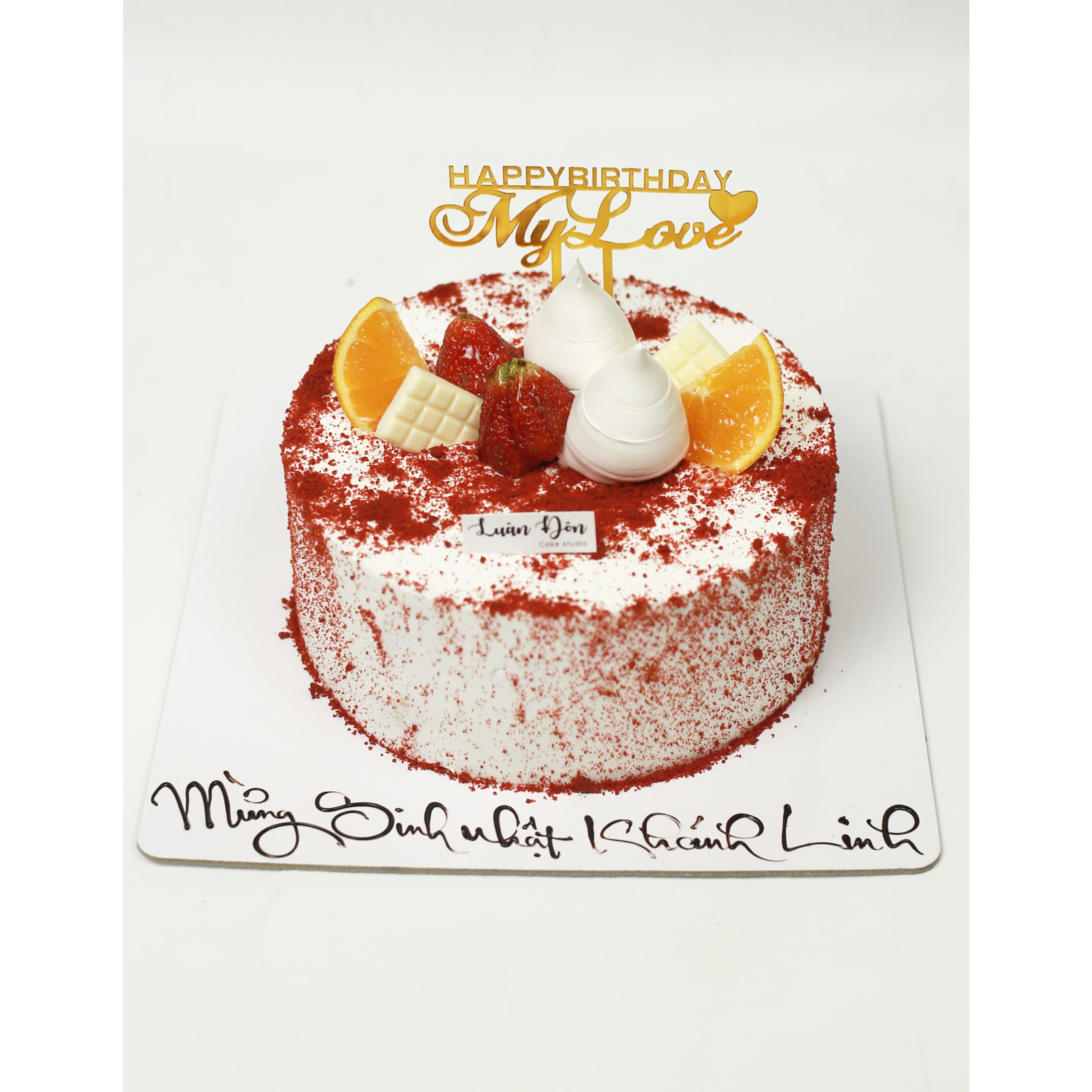 Bánh kem Red Velvet dâu tây tươi mát