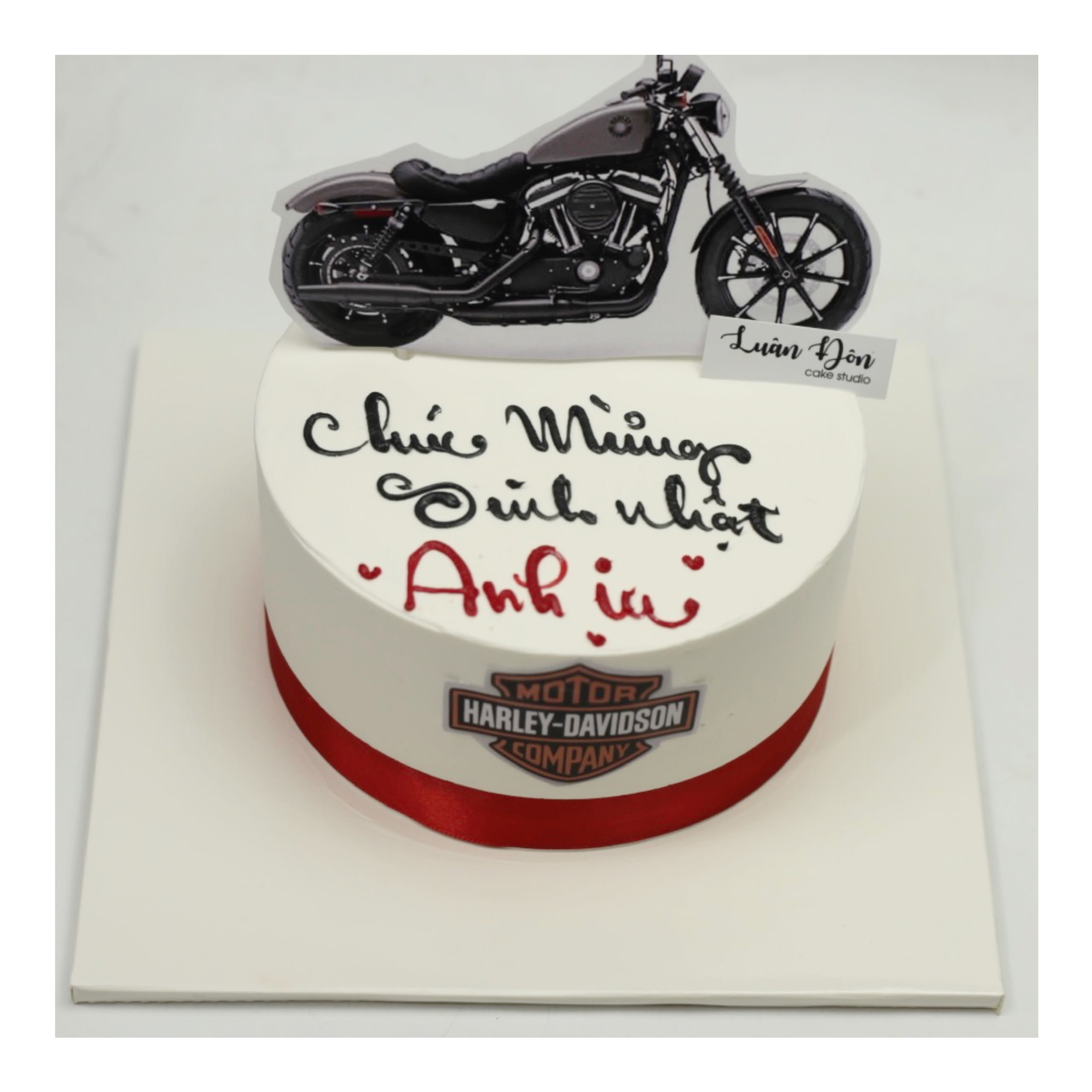 Bánh kem xe mô tô Harley-Davidson cá tính
