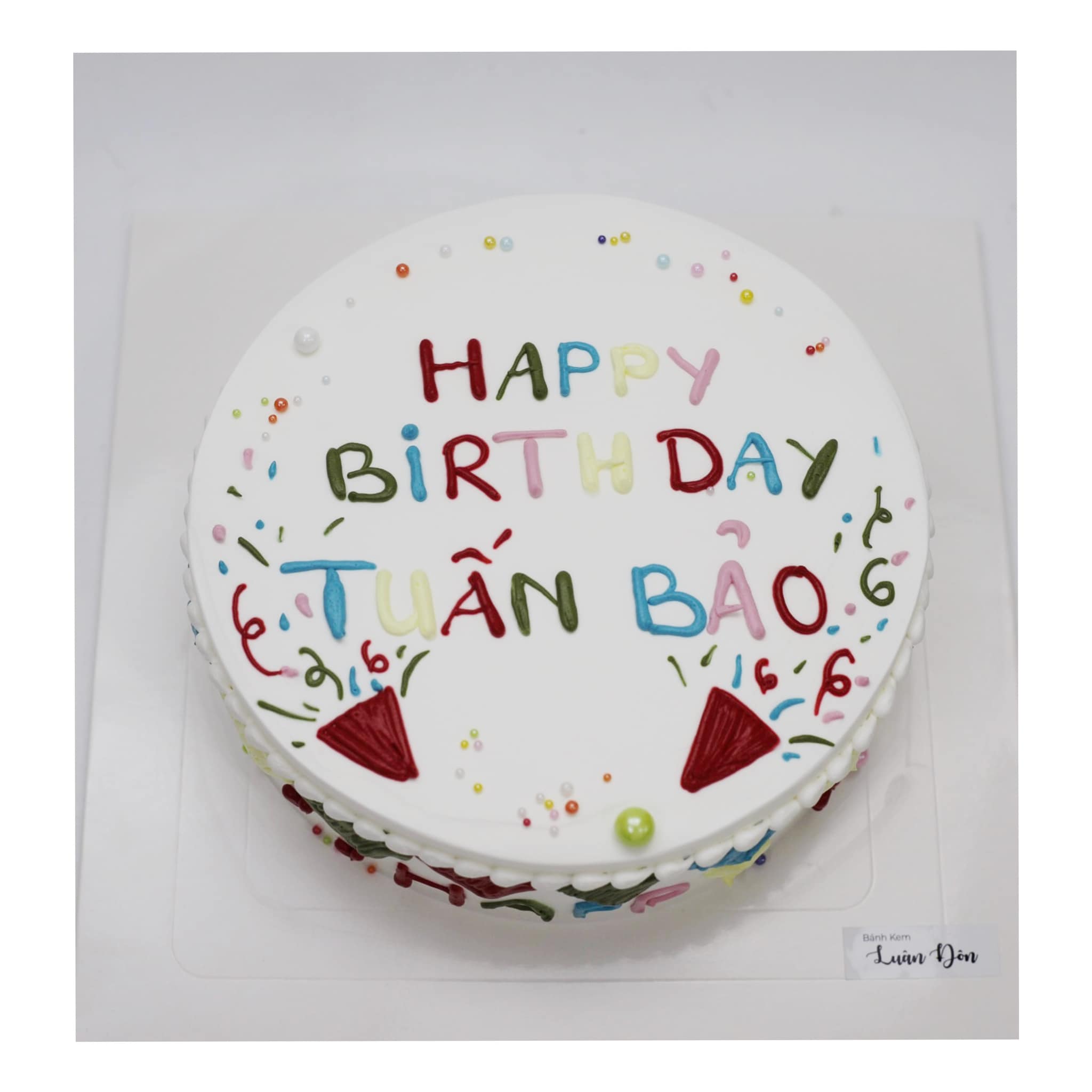 Bánh kem vẽ chữ Happy Birthday Tuấn Bảo