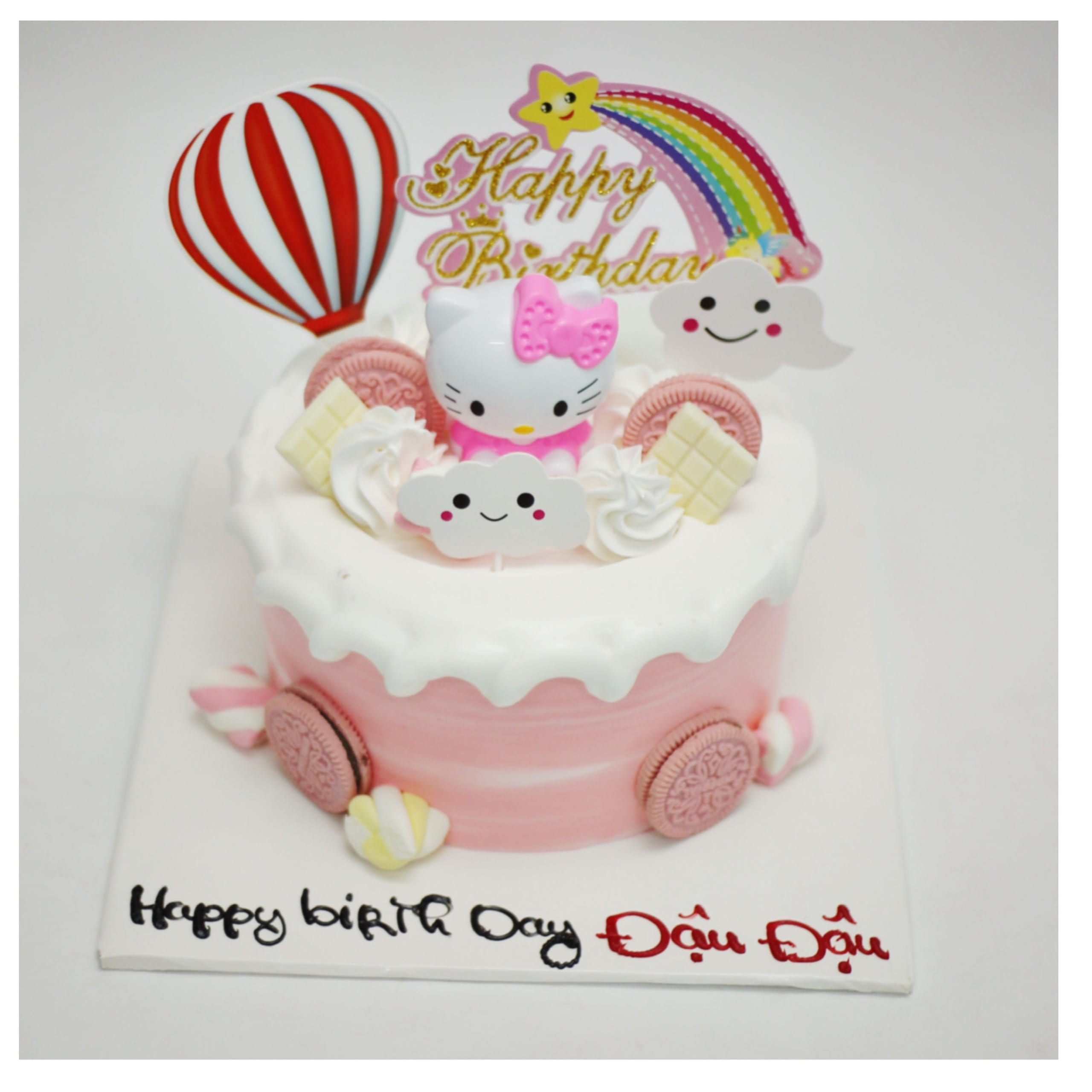 Bánh kem Hello Kitty hồng xinh xắn cho bé