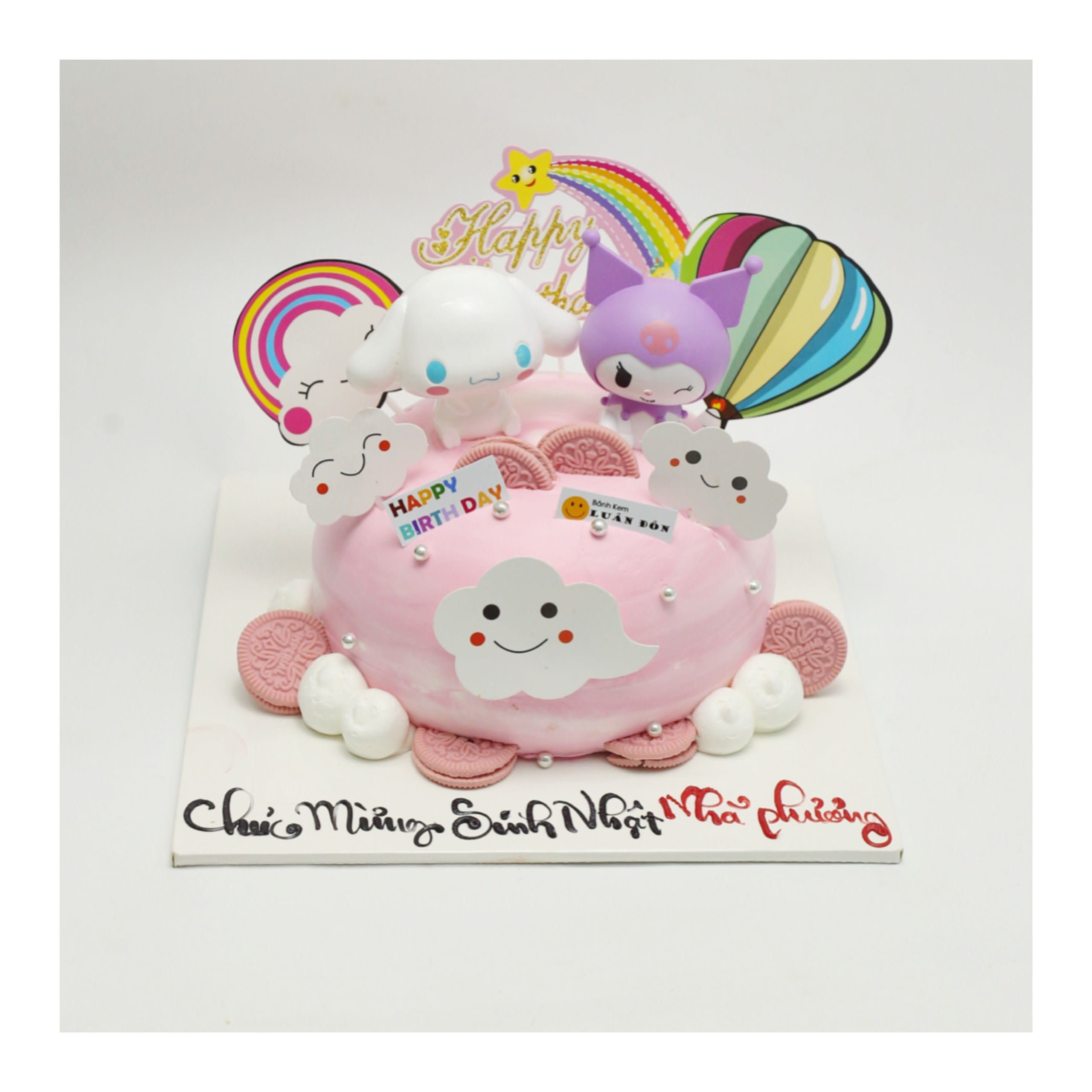 Bánh kem hồng chủ đề Cinnamoroll và Kuromi
