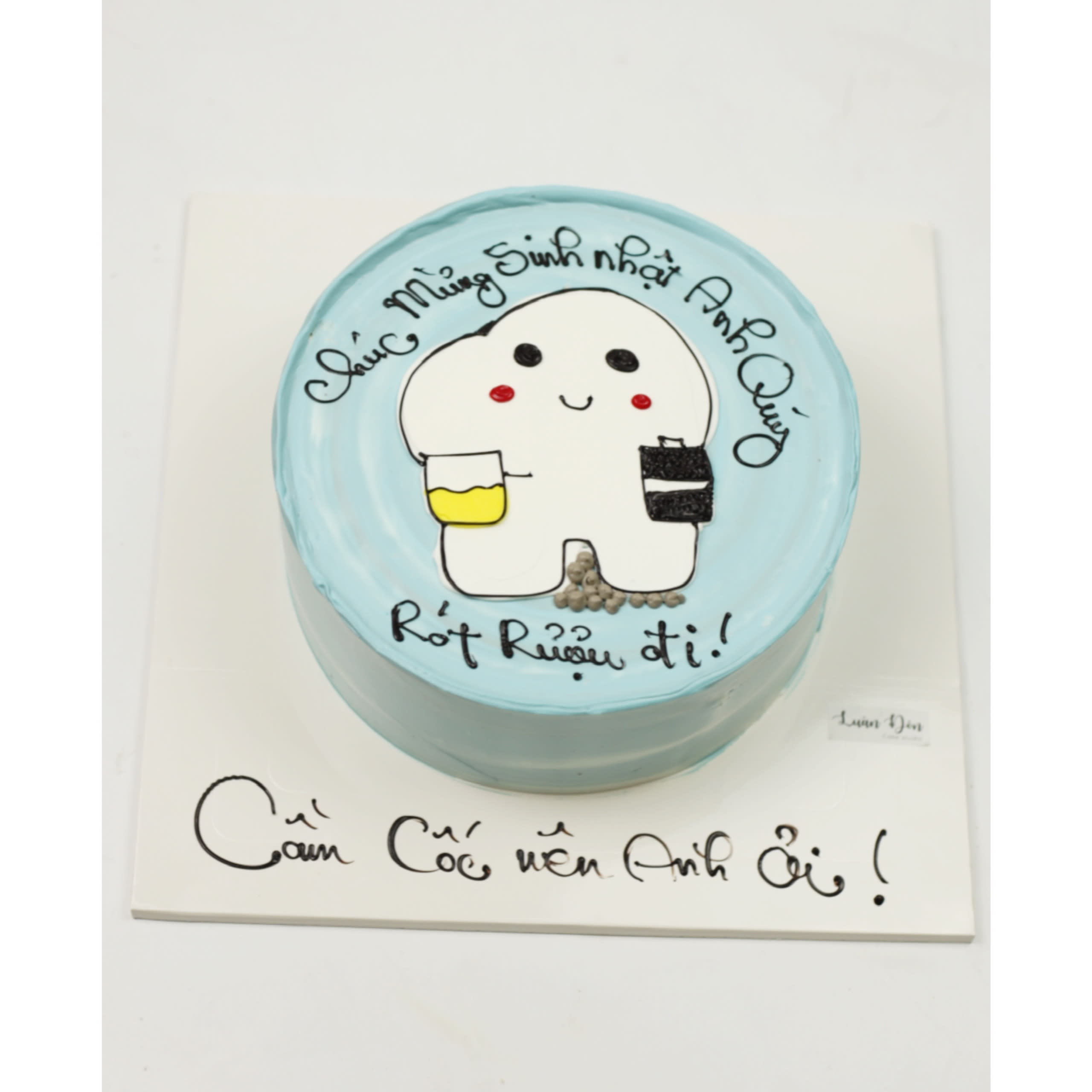 Bánh kem hoạt hình chibi cùng thông điệp vui