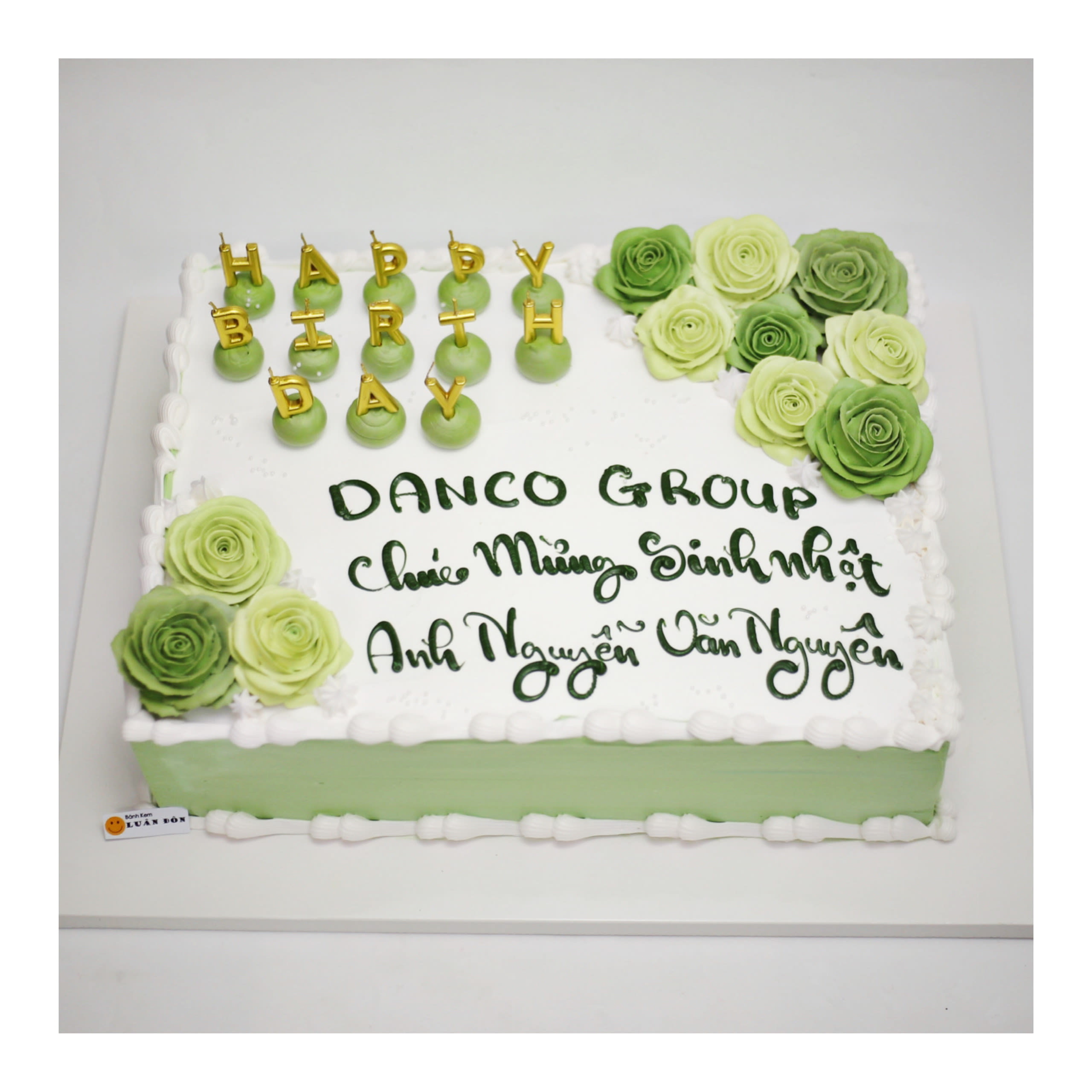 Bánh kem vuông chúc mừng sinh nhật Danco Group