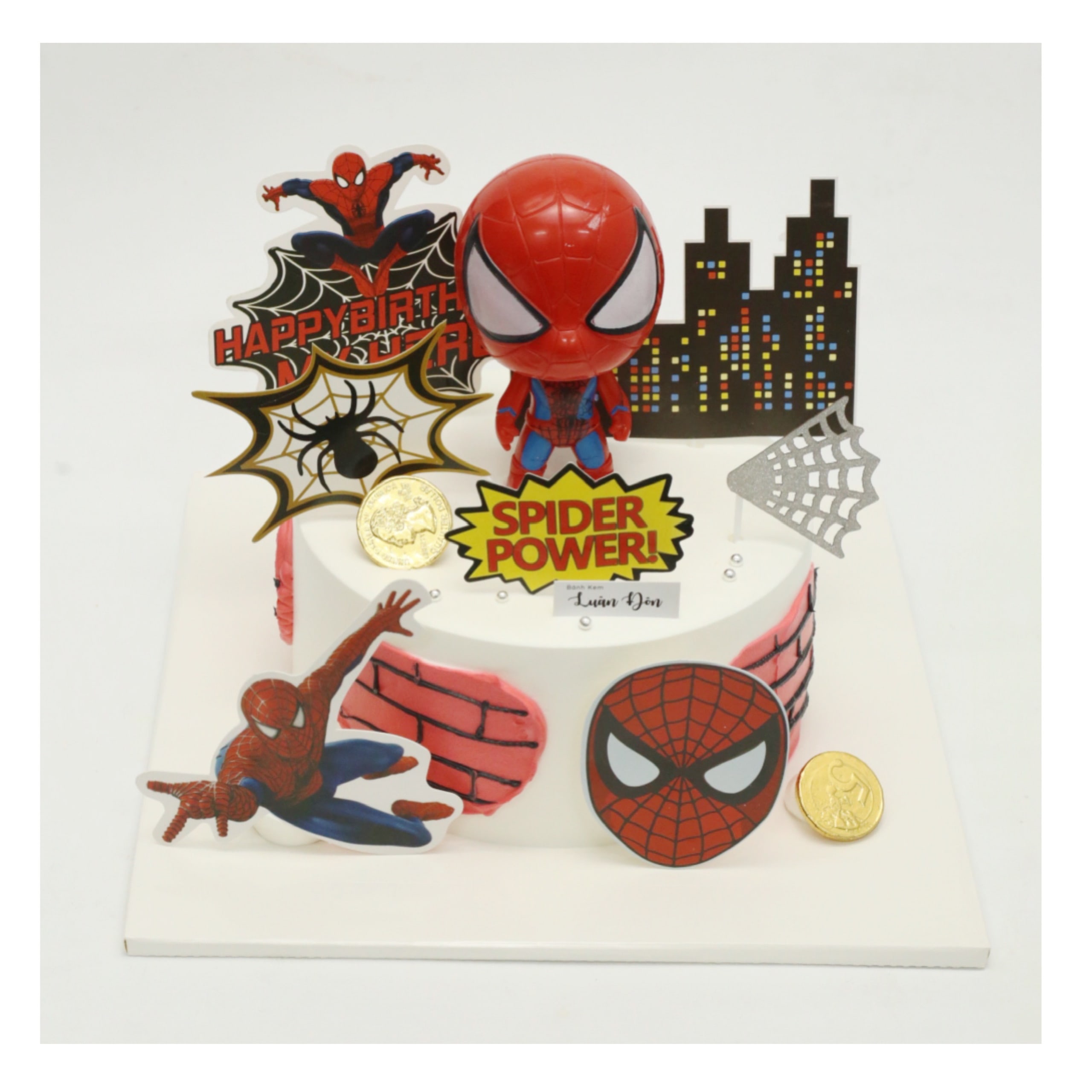 Bánh kem Spider-Man phong cách thành phố hành động