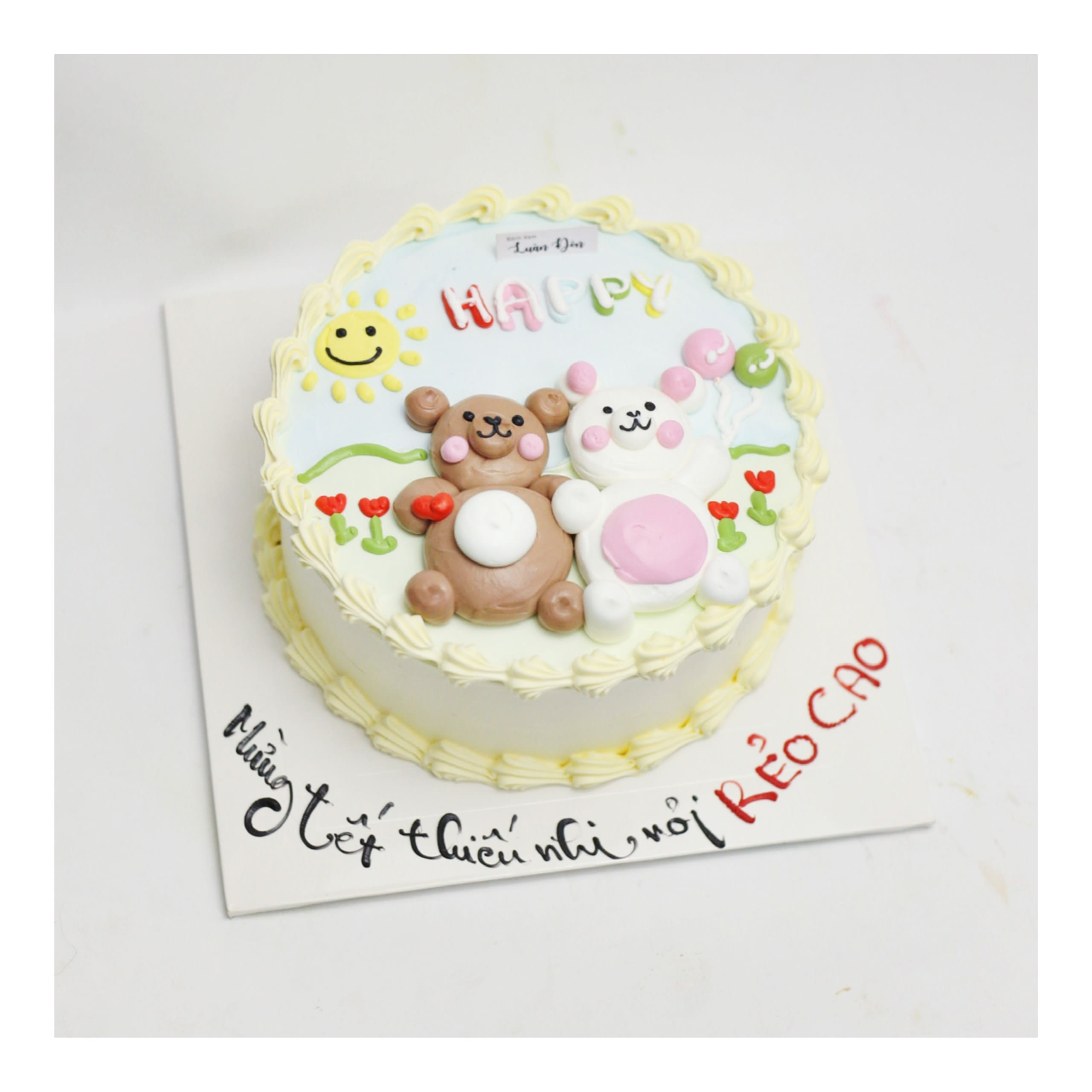 Bánh kem hai chú gấu dễ thương