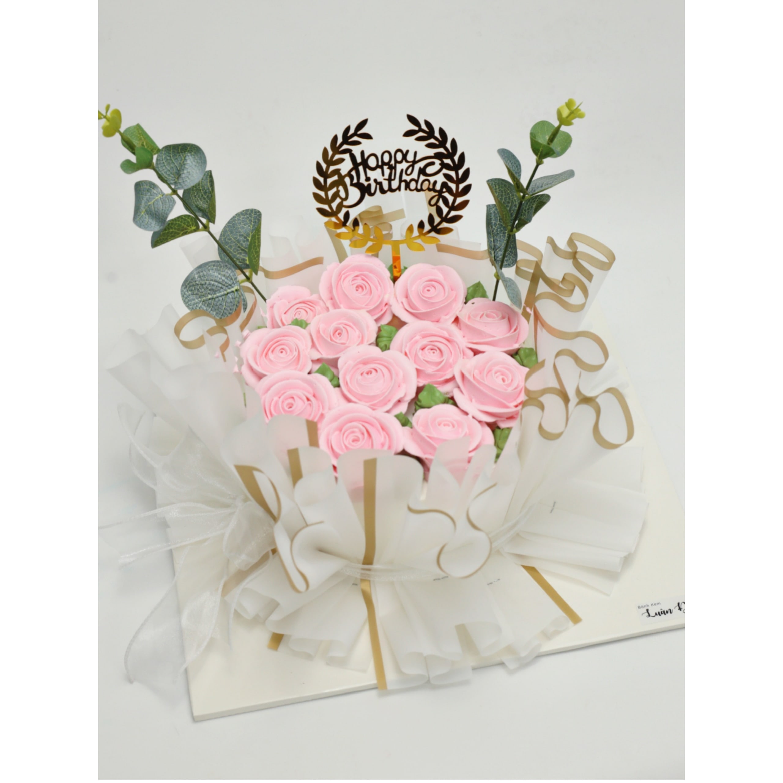 Bánh kem bó hoa hồng tone hồng pastel