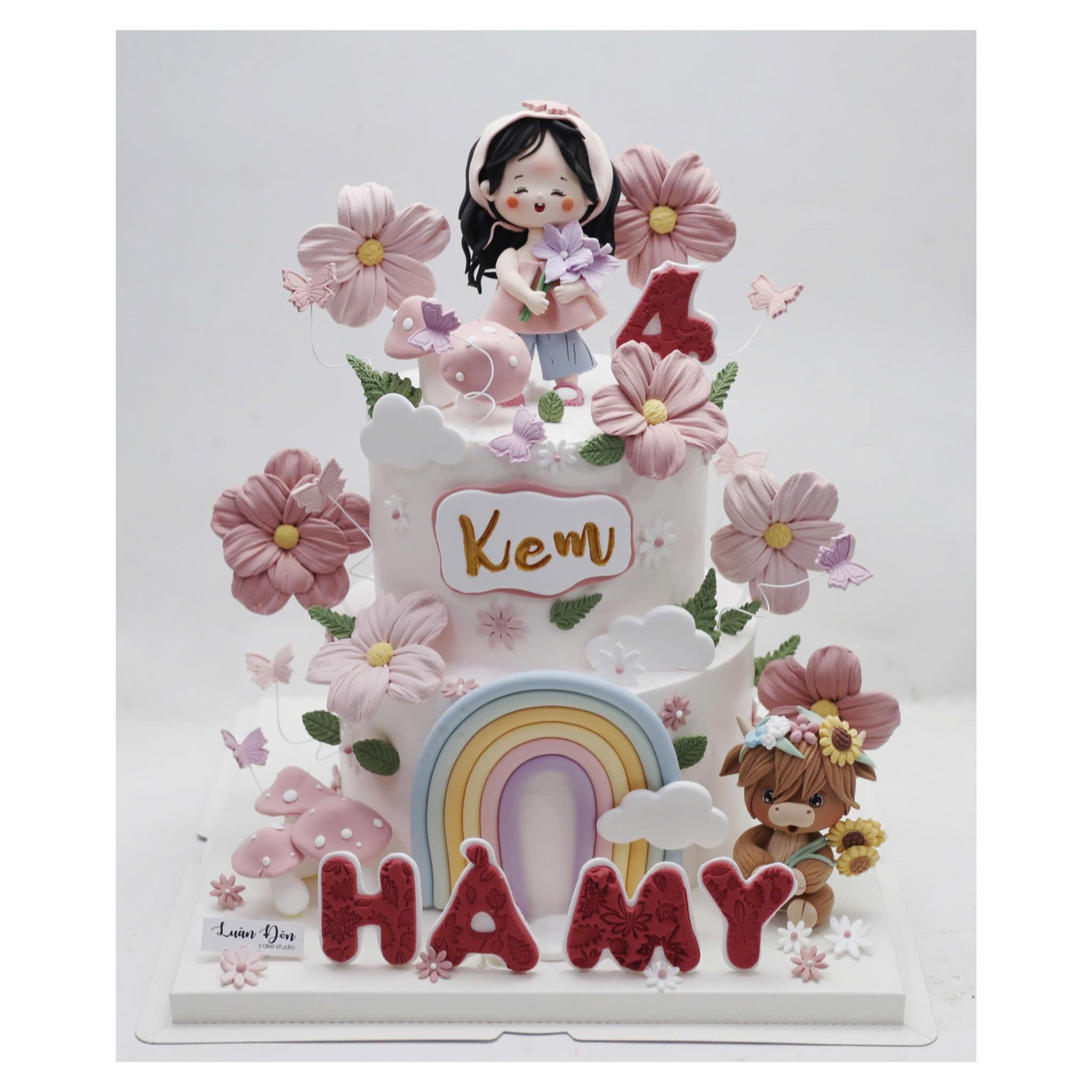 Bánh kem hai tầng vườn hoa cầu vồng