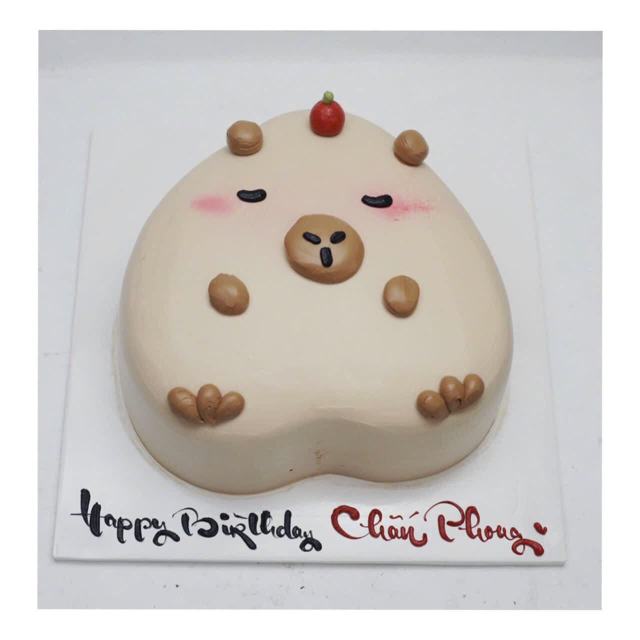 Bánh kem Capybara tạo hình đáng yêu