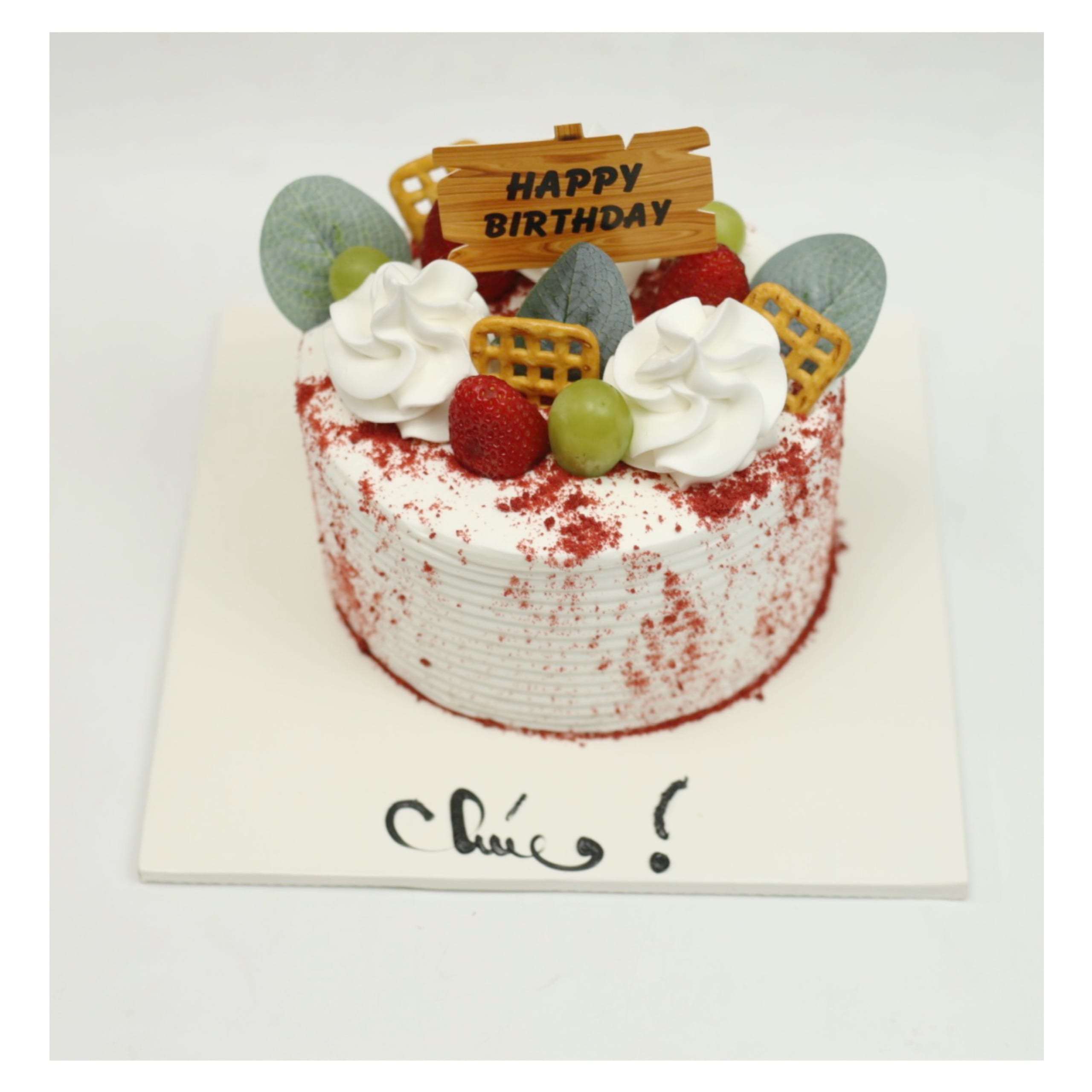 Bánh kem Red Velvet dâu tây tươi