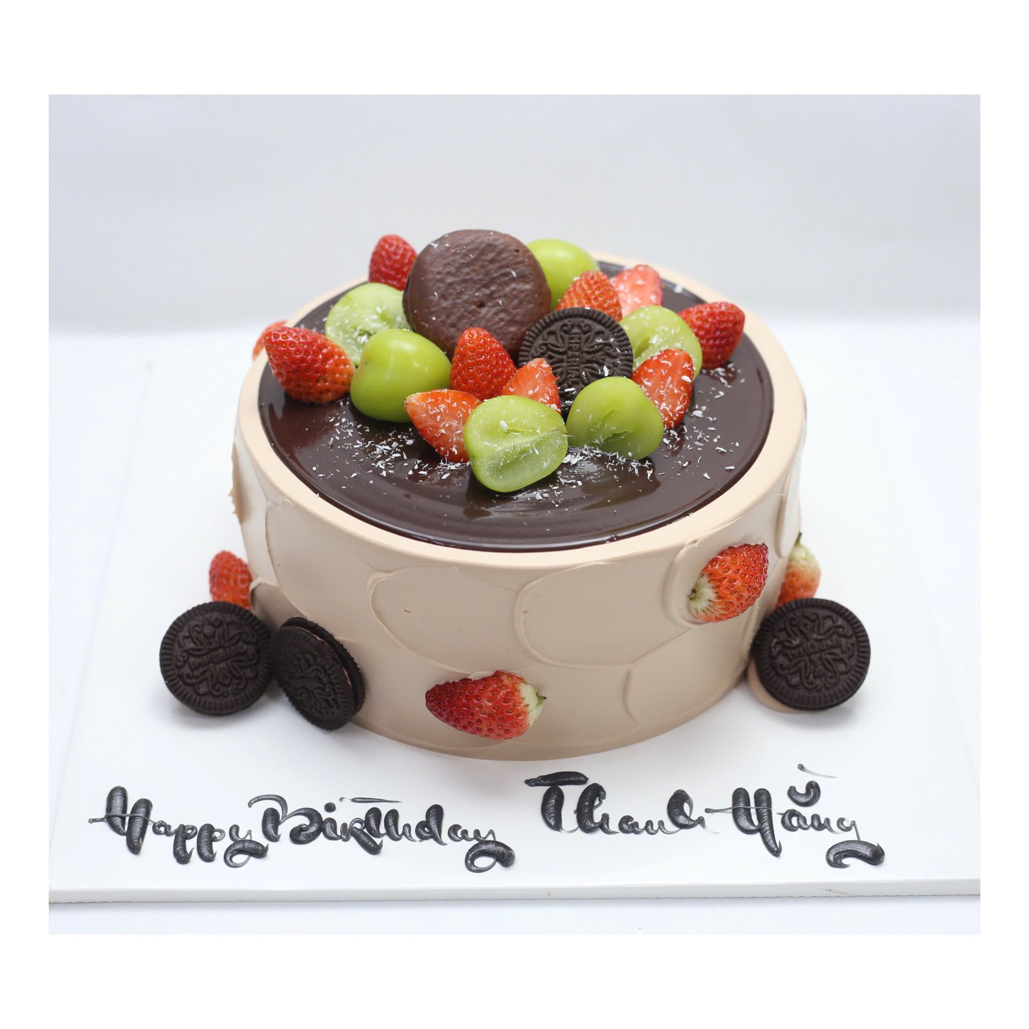 Bánh sinh nhật sô-cô-la trái cây và Oreo