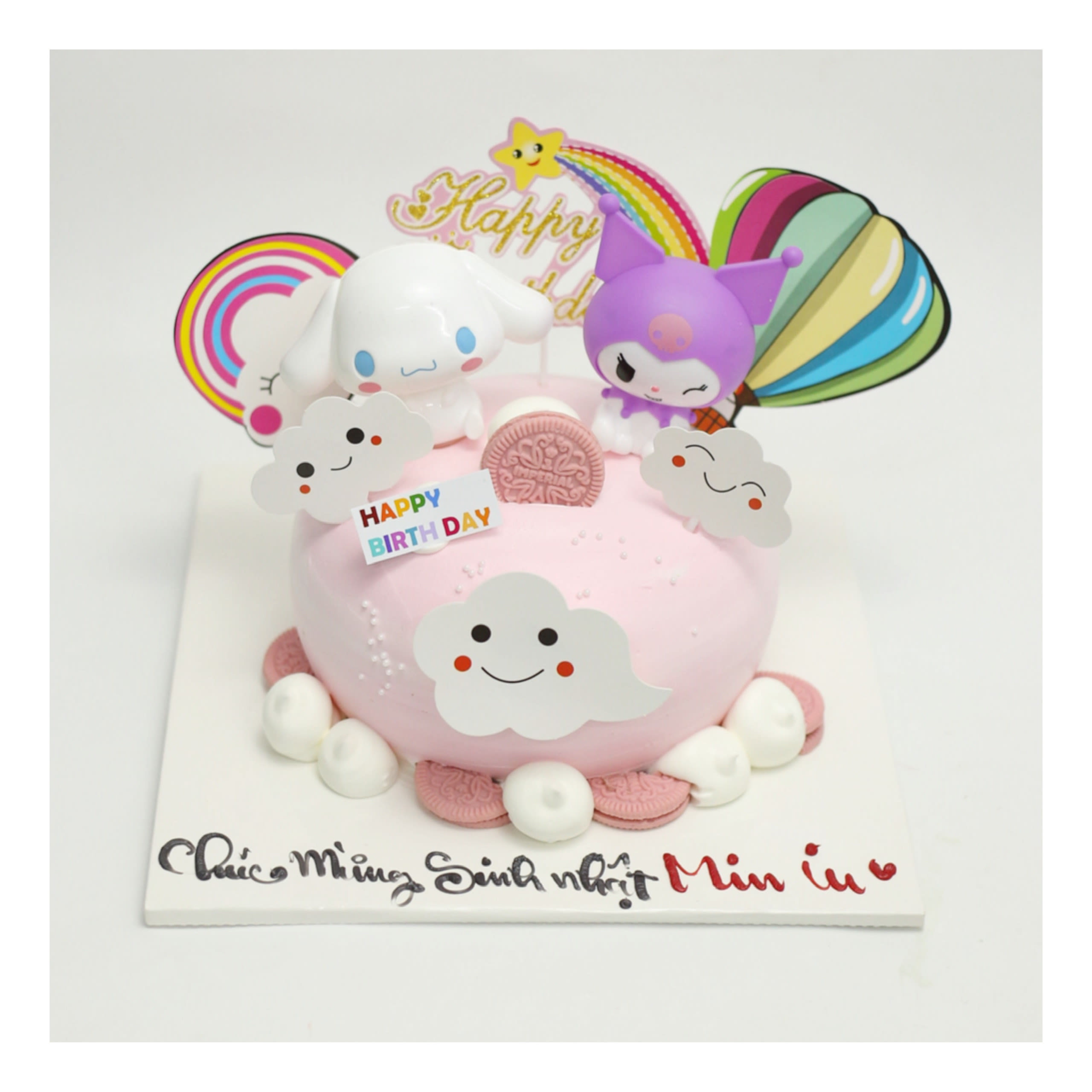 Bánh kem hồng trang trí Cinnamoroll và Kuromi