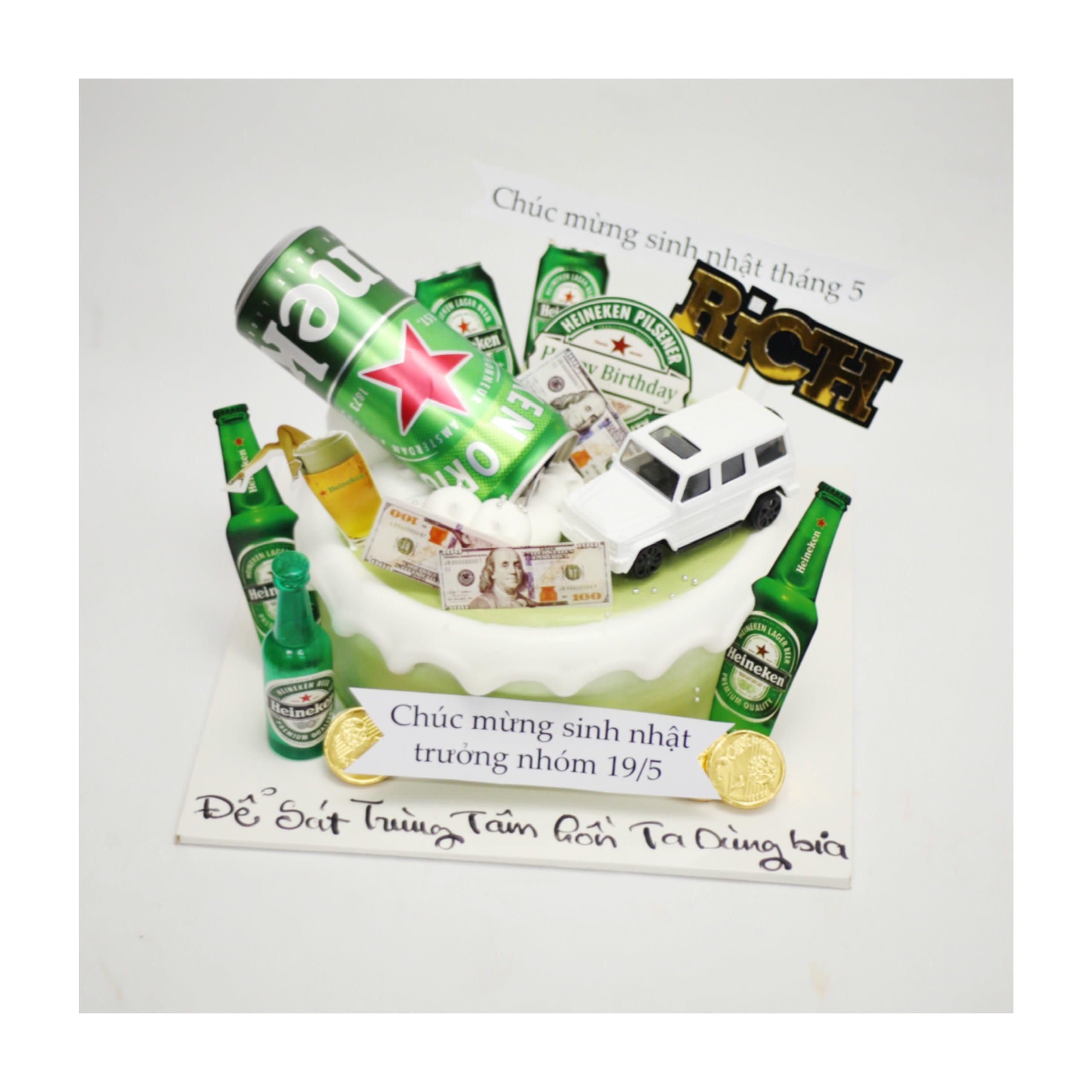Bánh kem bia Heineken sang trọng