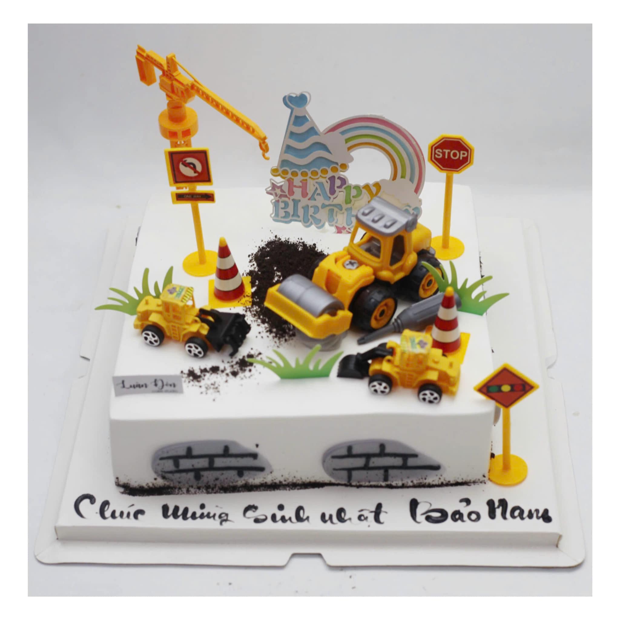Bánh sinh nhật công trường ô tô cần cẩu