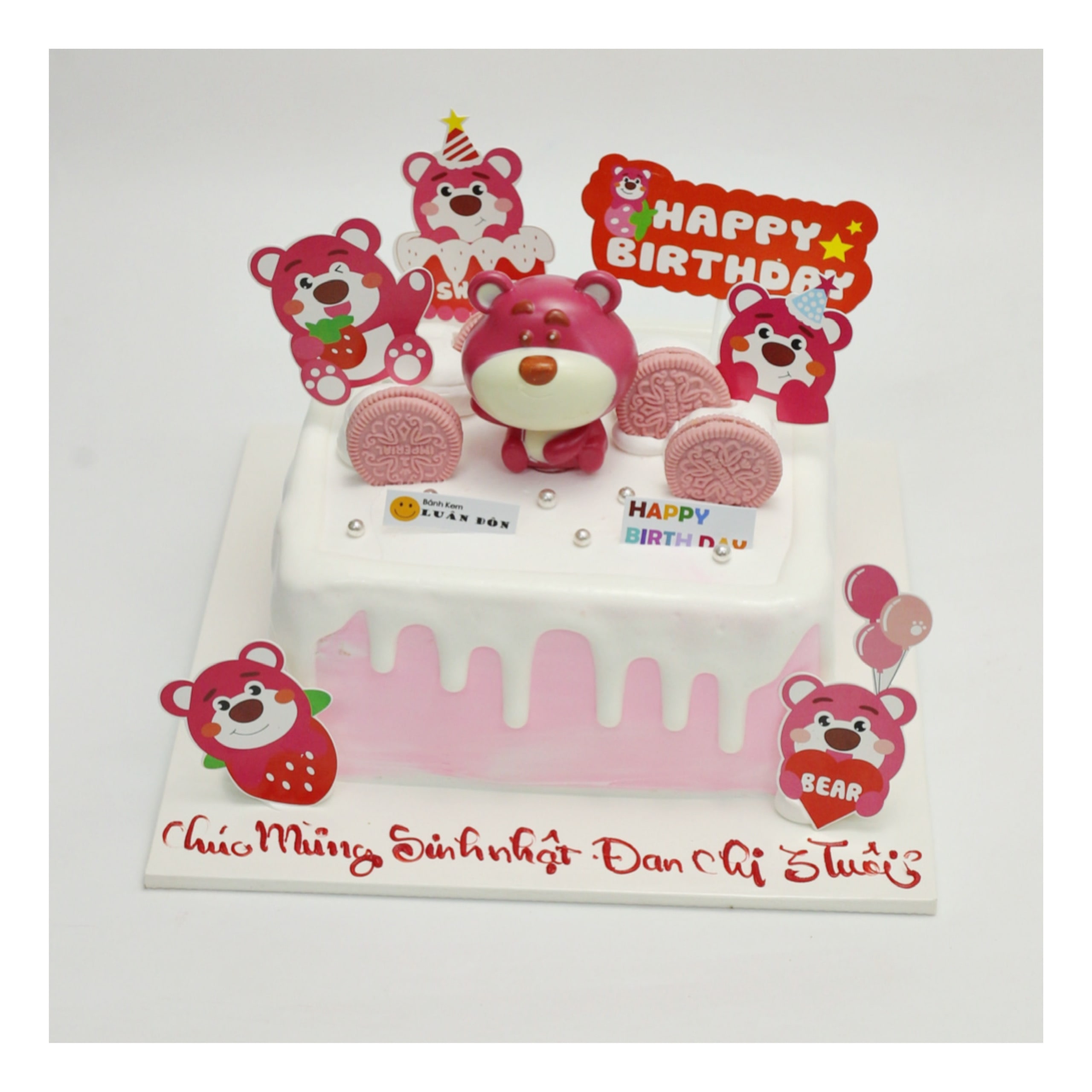 Bánh kem gấu dâu Lotso đáng yêu