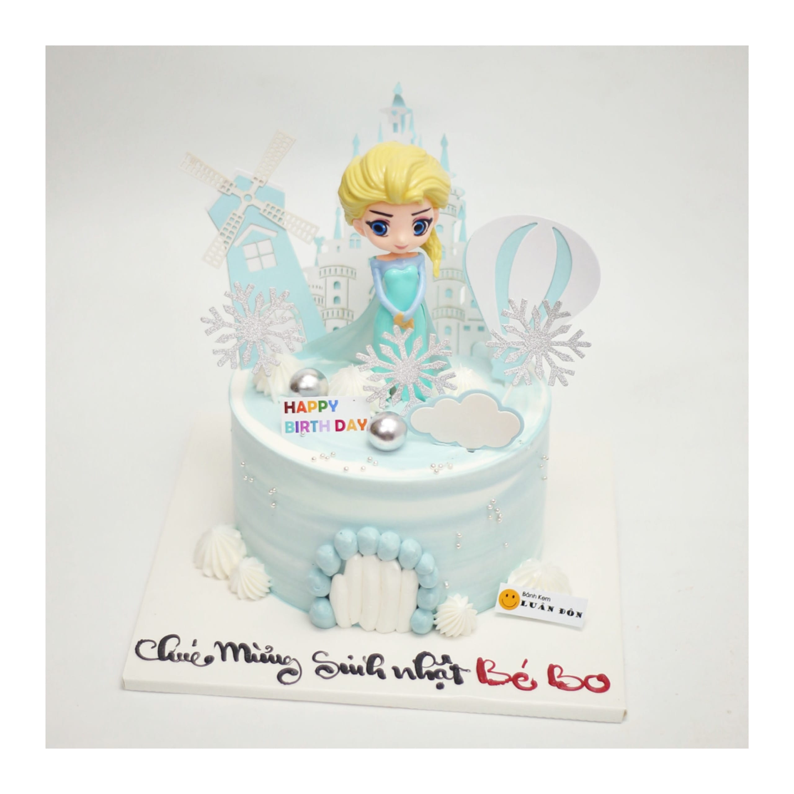 Bánh kem Elsa màu xanh chủ đề Frozen