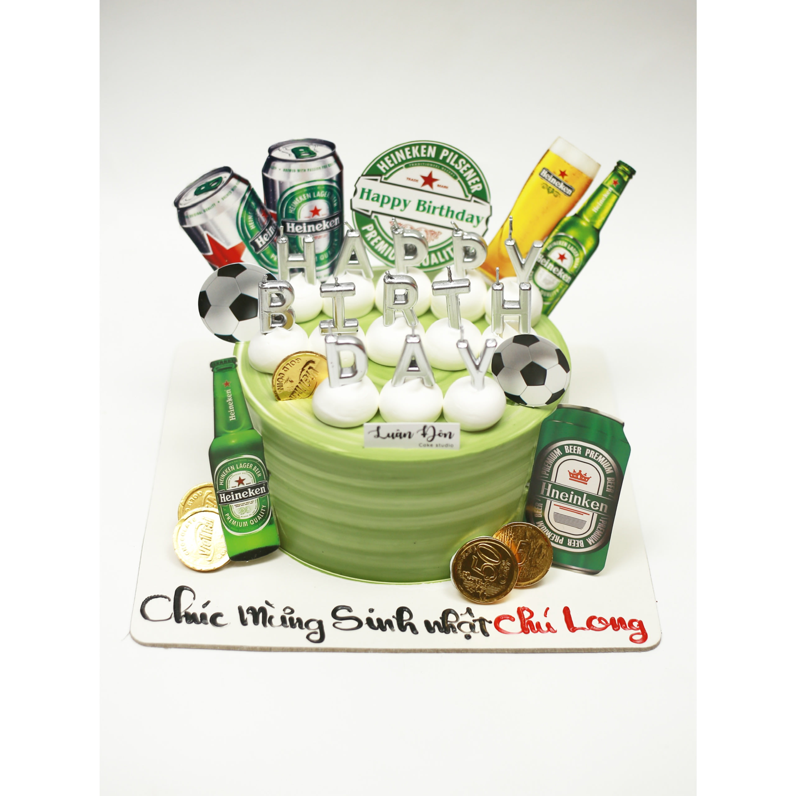 Bánh kem bia Heineken cho nam giới