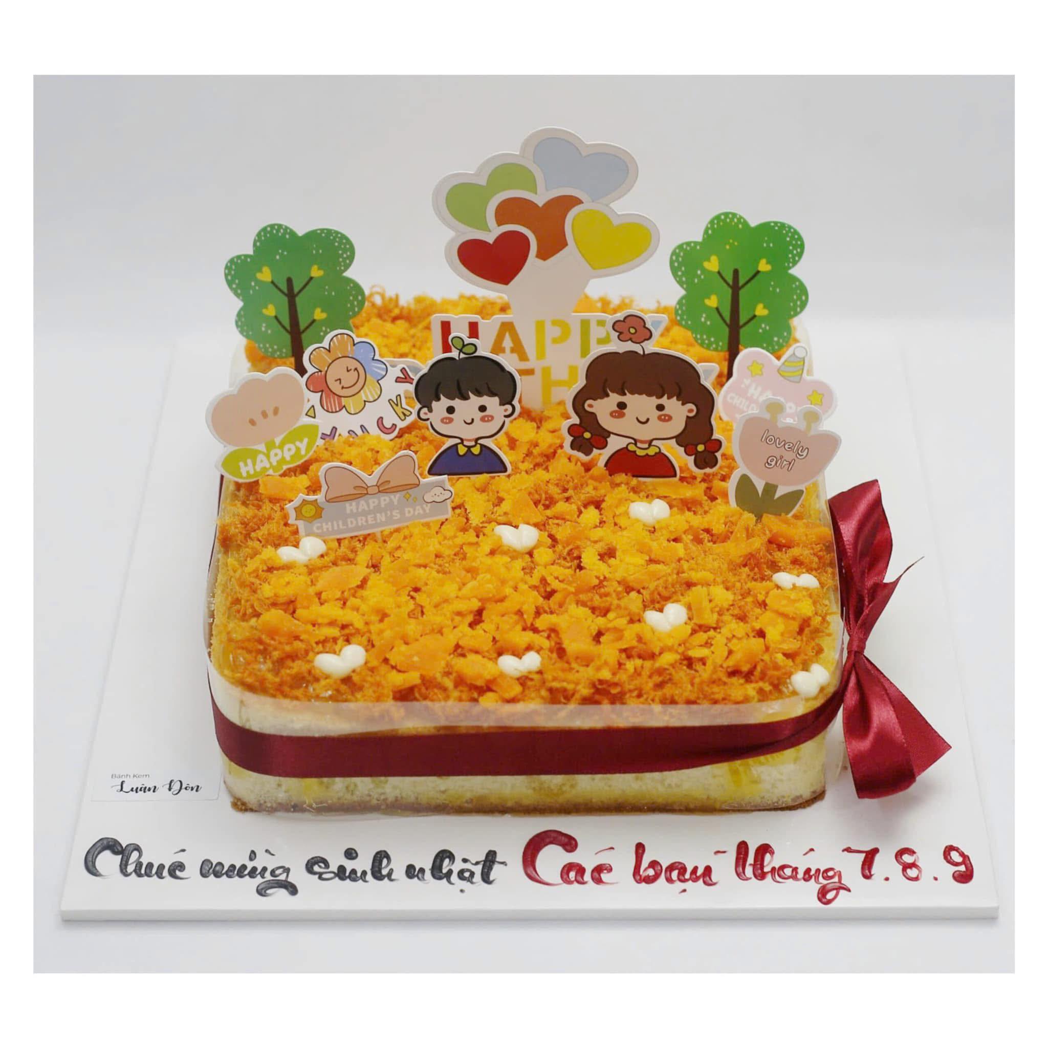 Bánh bông lan trứng muối tập thể tháng 7-8-9