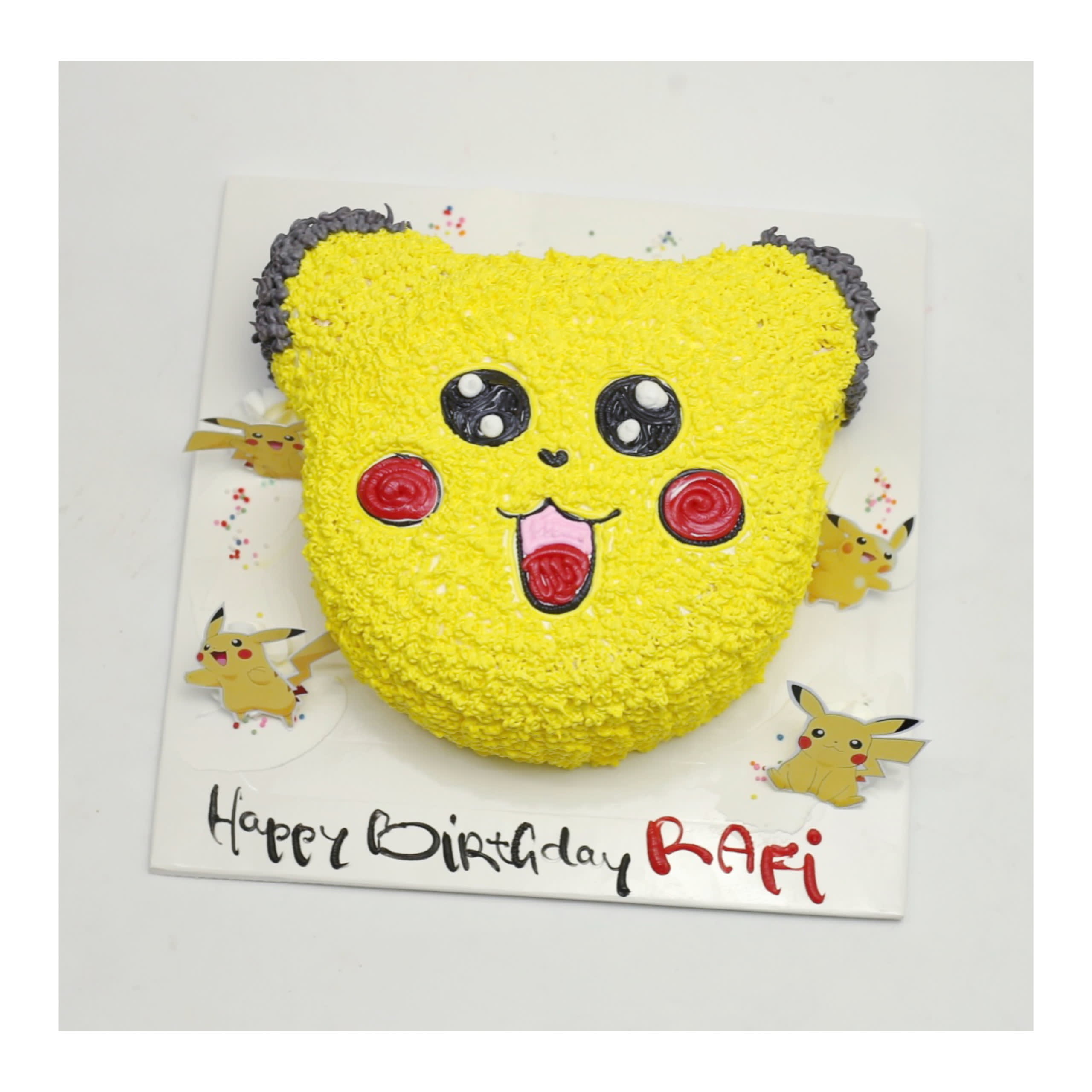 Bánh kem Pikachu vàng rực rỡ