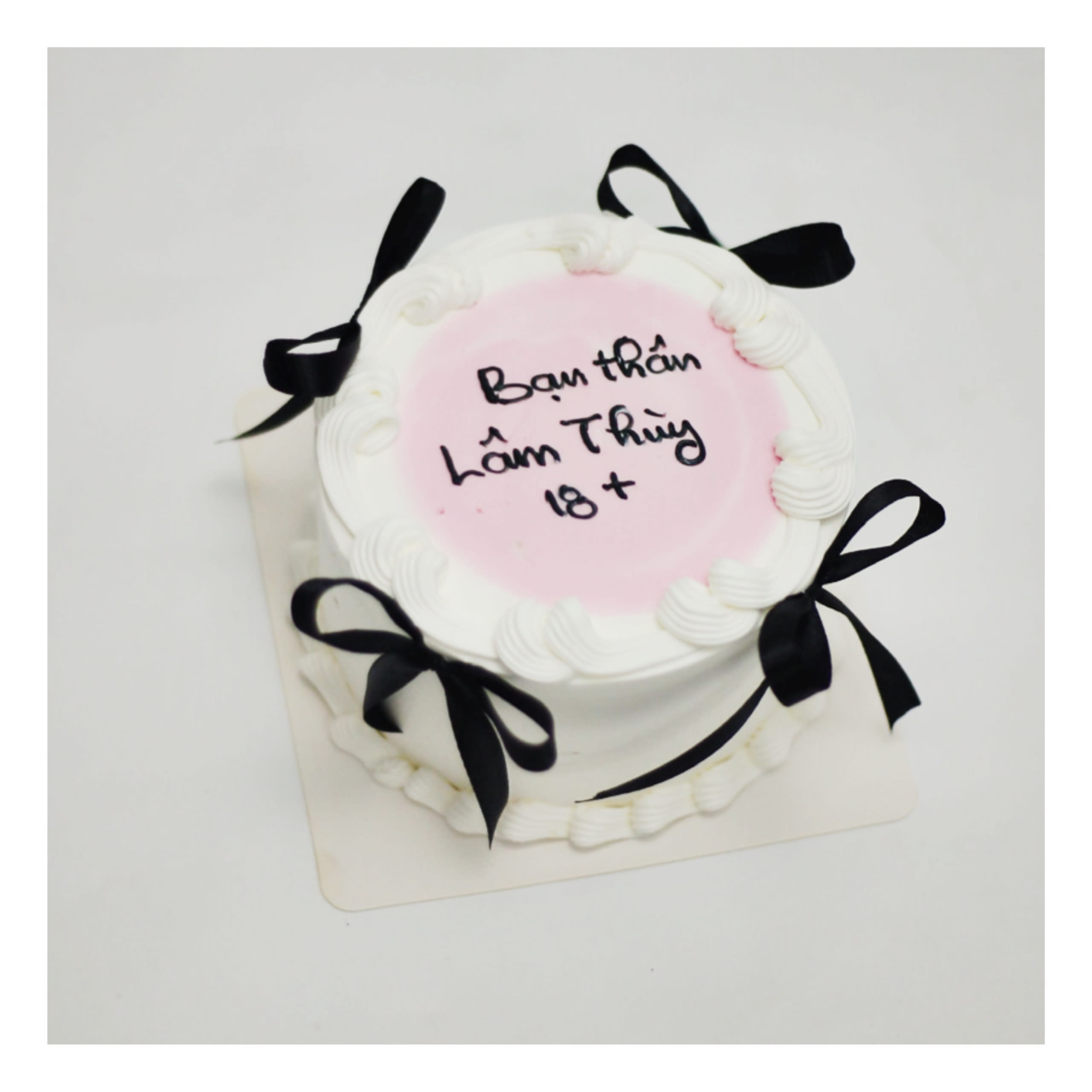 Bánh kem bento hồng đơn giản tặng bạn thân