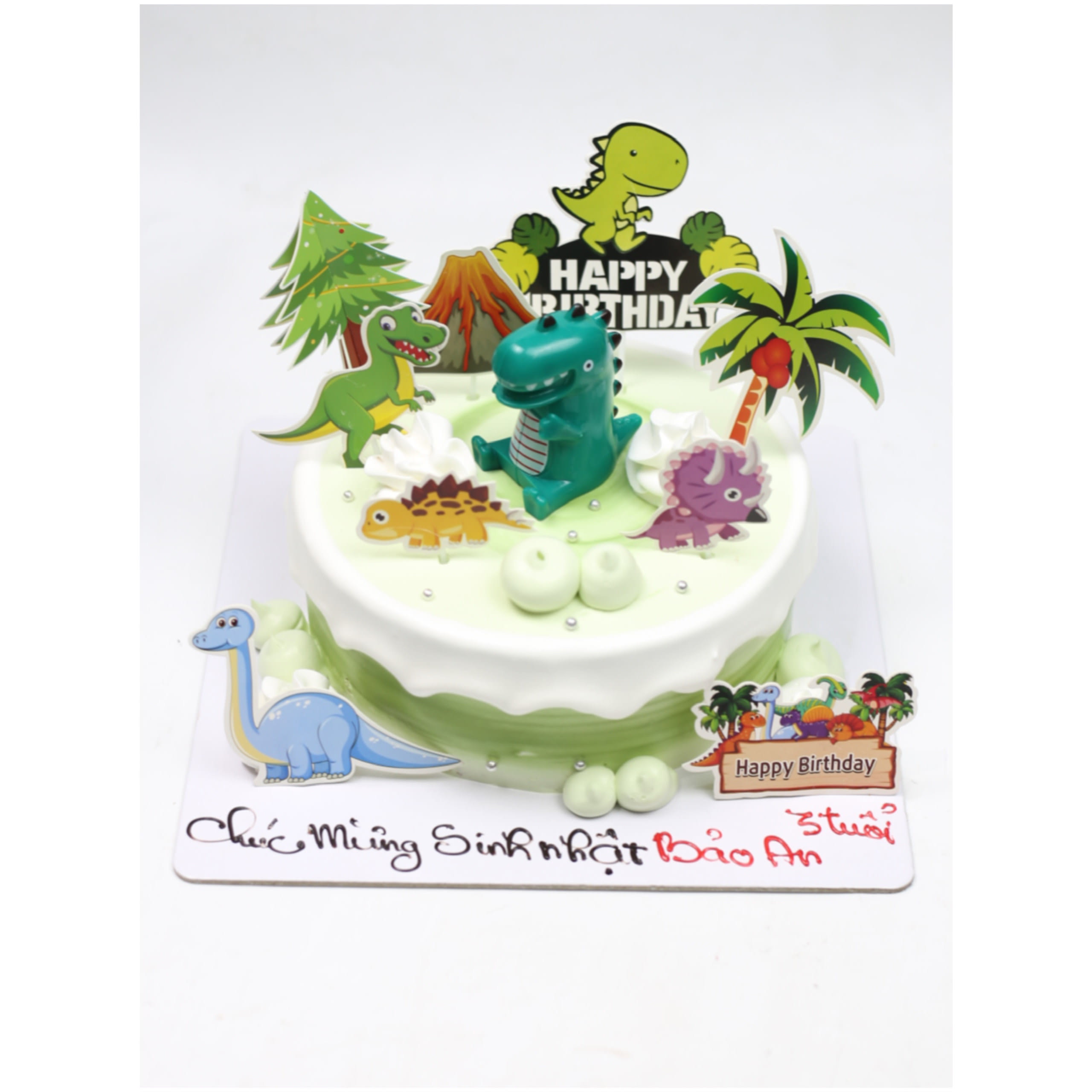 Bánh kem chủ đề khủng long cho bé trai