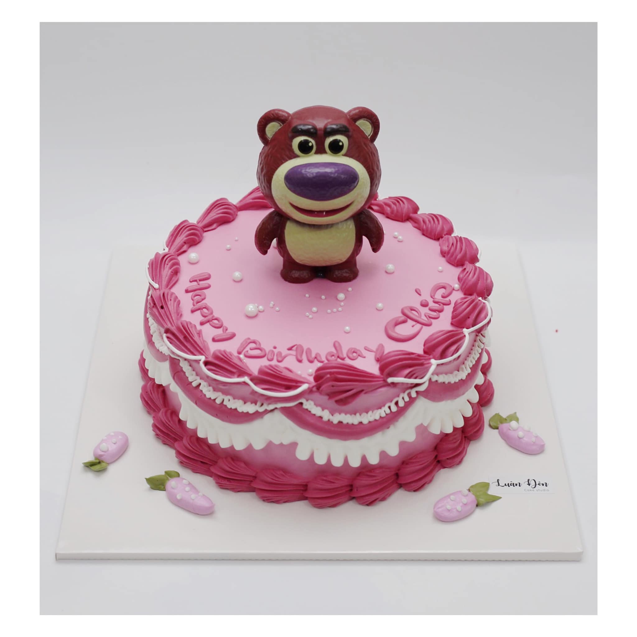 Bánh kem gấu dâu Lotso hồng đậm
